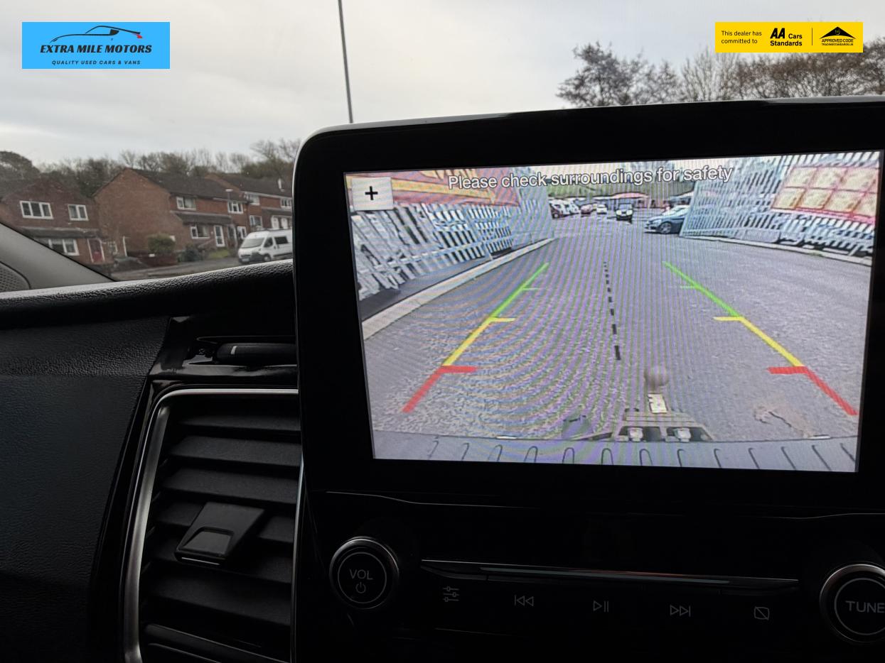 Ford Transit Custom 2.0 300 EcoBlue Limited Crew Van Double Cab 5dr Diesel Manual L1 H1 Euro 6 (6 Seat) (130 ps)