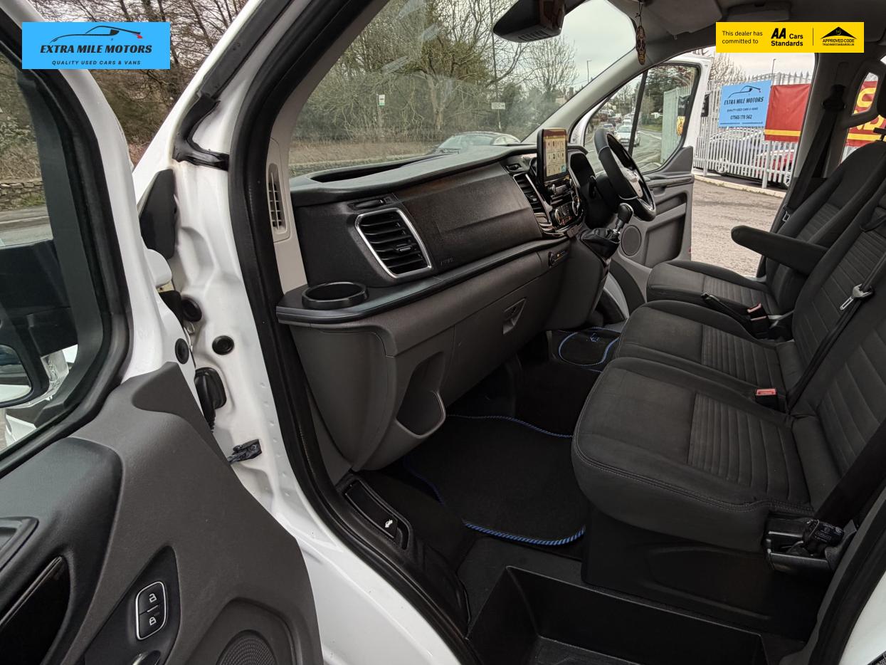 Ford Transit Custom 2.0 300 EcoBlue Limited Crew Van Double Cab 5dr Diesel Manual L1 H1 Euro 6 (6 Seat) (130 ps)