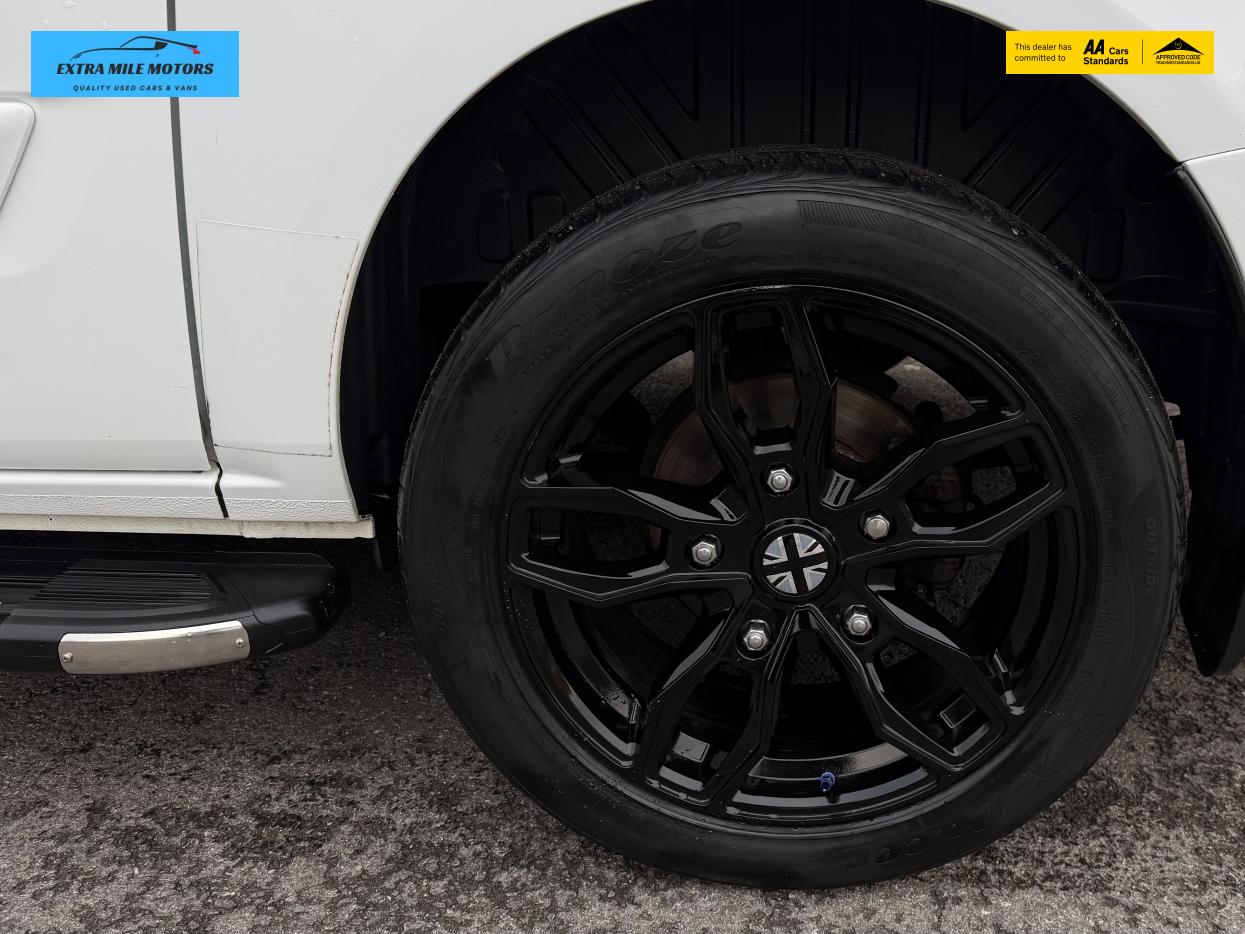 Ford Transit Custom 2.0 300 EcoBlue Limited Crew Van Double Cab 5dr Diesel Manual L1 H1 Euro 6 (6 Seat) (130 ps)