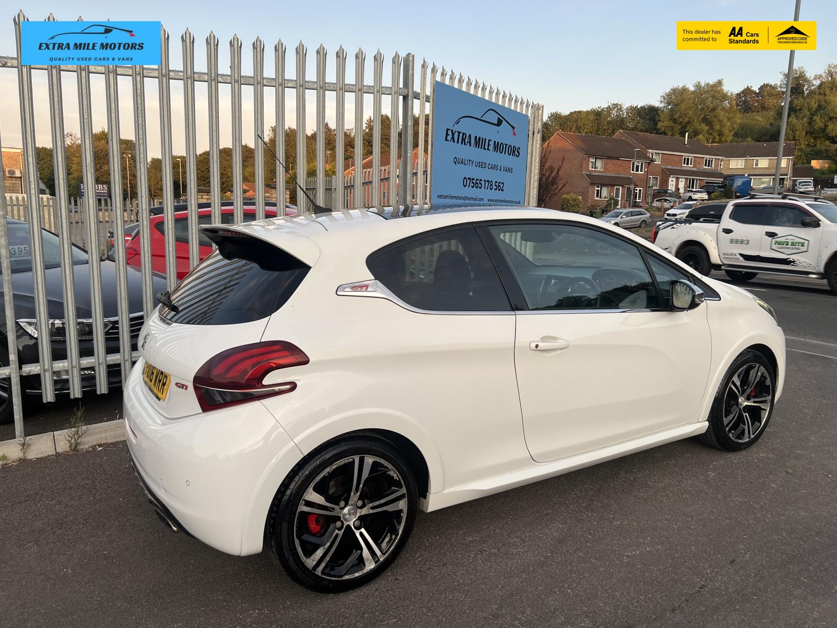 Peugeot 208 1.6 THP GTi Prestige Hatchback 3dr Petrol Manual Euro 6 (s/s) (208 ps)