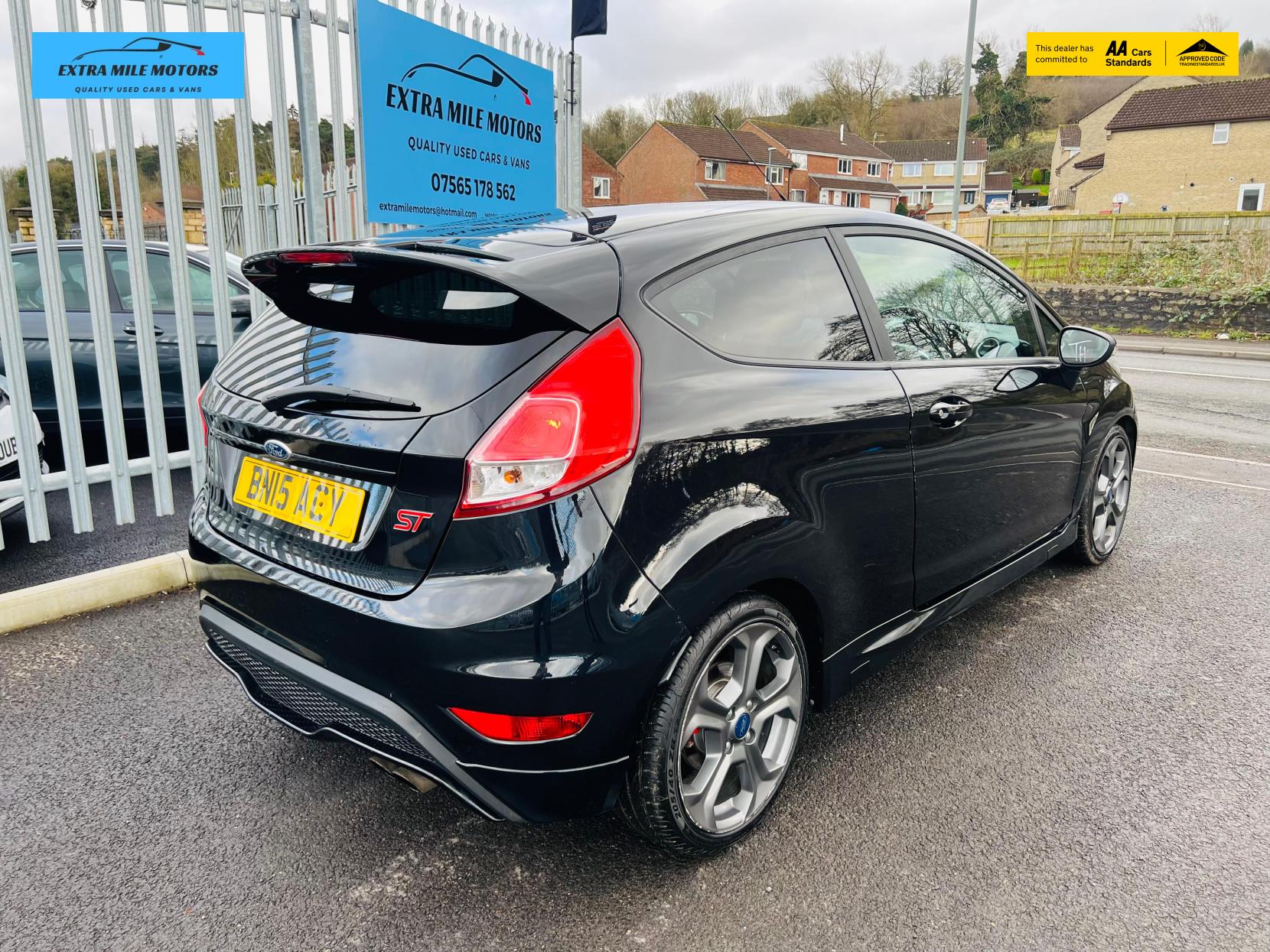 Ford Fiesta 1.6T EcoBoost ST-3 Hatchback 3dr Petrol Manual Euro 6 (182 ps)