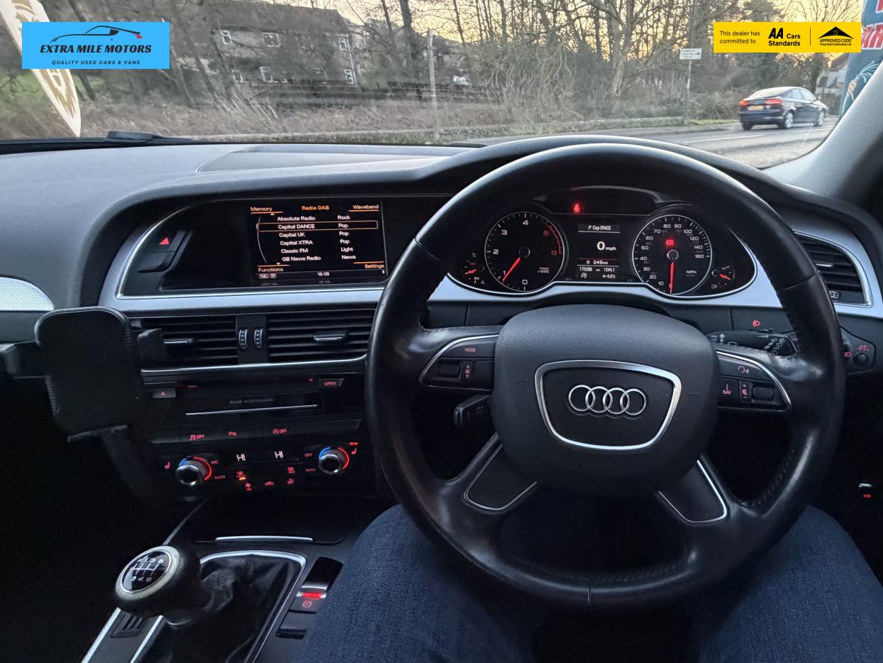 Audi A4 Avant 2.0 TDI ultra SE Technik Estate 5dr Diesel Manual Euro 6 (s/s) (163 ps)