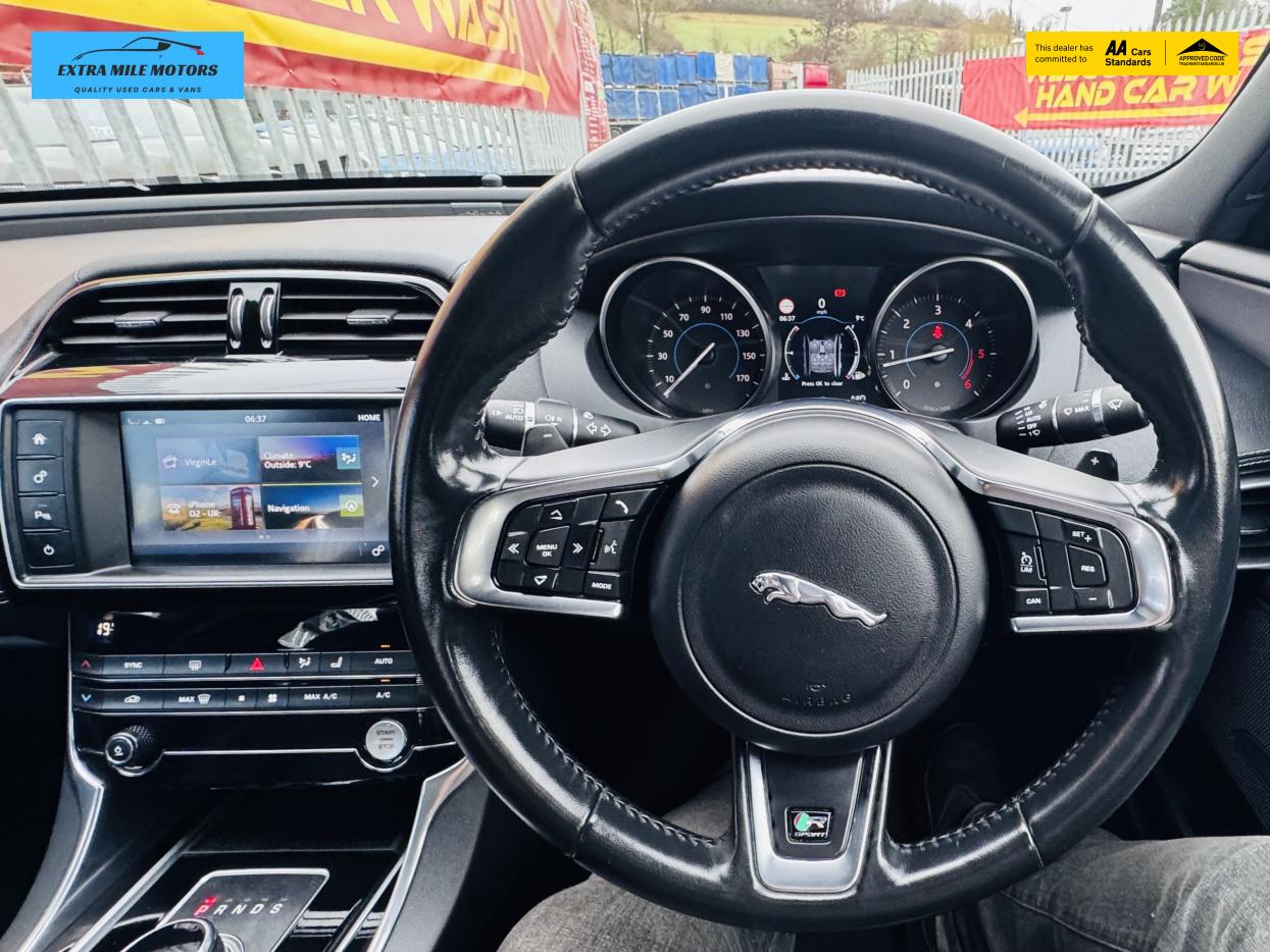 Jaguar XE 2.0d R-Sport Saloon 4dr Diesel Auto Euro 6 (s/s) (180 ps)