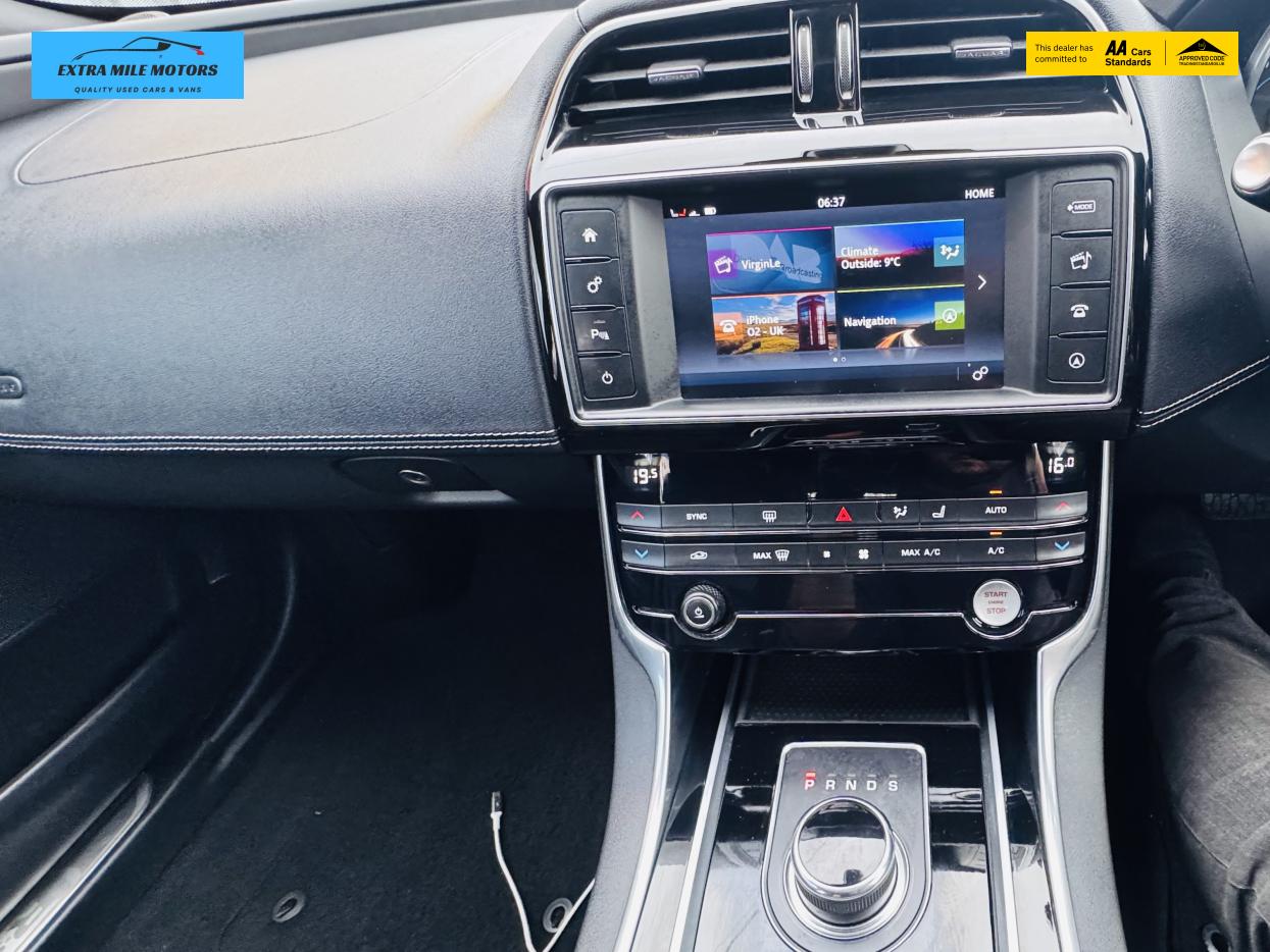 Jaguar XE 2.0d R-Sport Saloon 4dr Diesel Auto Euro 6 (s/s) (180 ps)