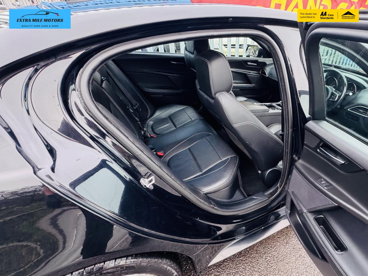 Jaguar XE 2.0d R-Sport Saloon 4dr Diesel Auto Euro 6 (s/s) (180 ps)