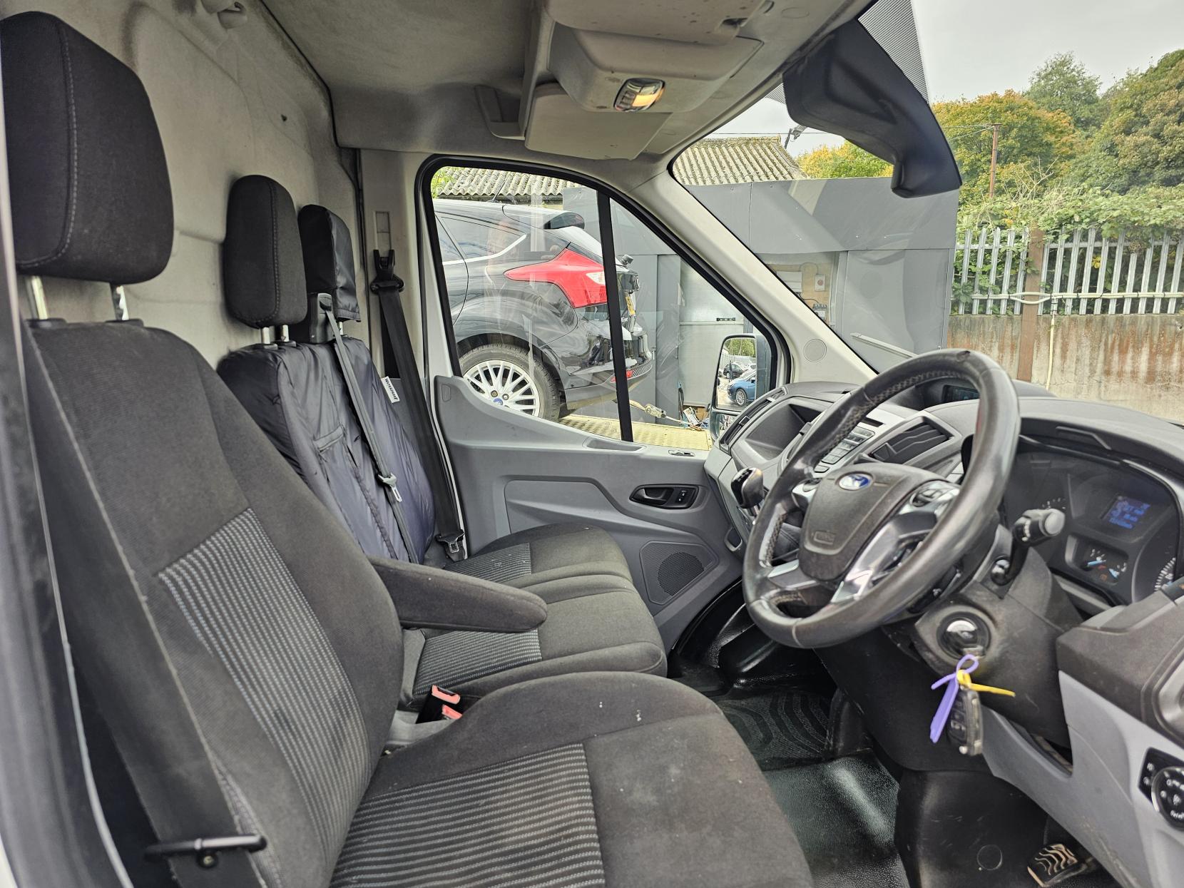 Ford Transit 2.2 TDCi 350 Trend RWD L3 H3 Euro 5 5dr