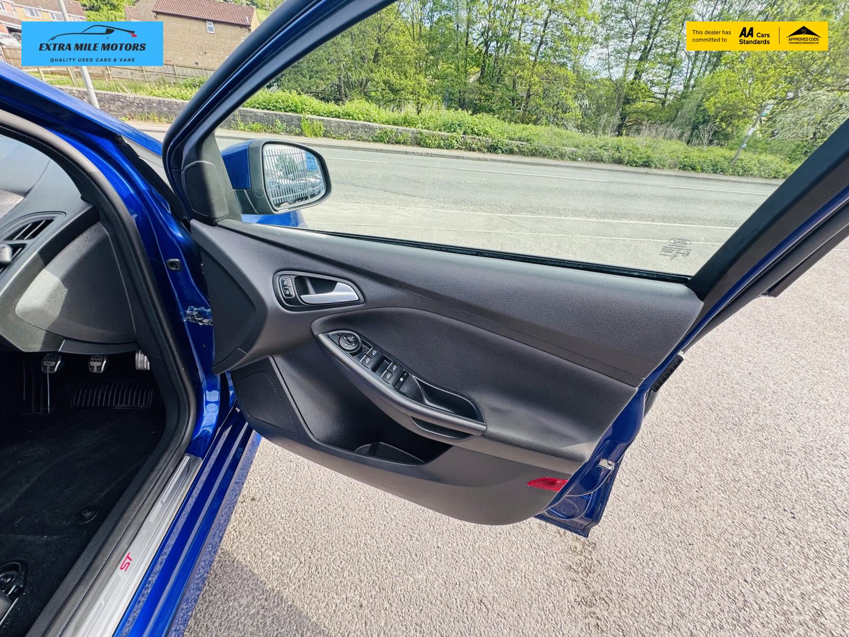 Ford Focus 1.0T EcoBoost ST-Line X Hatchback 5dr Petrol Manual Euro 6 (s/s) (140 ps)