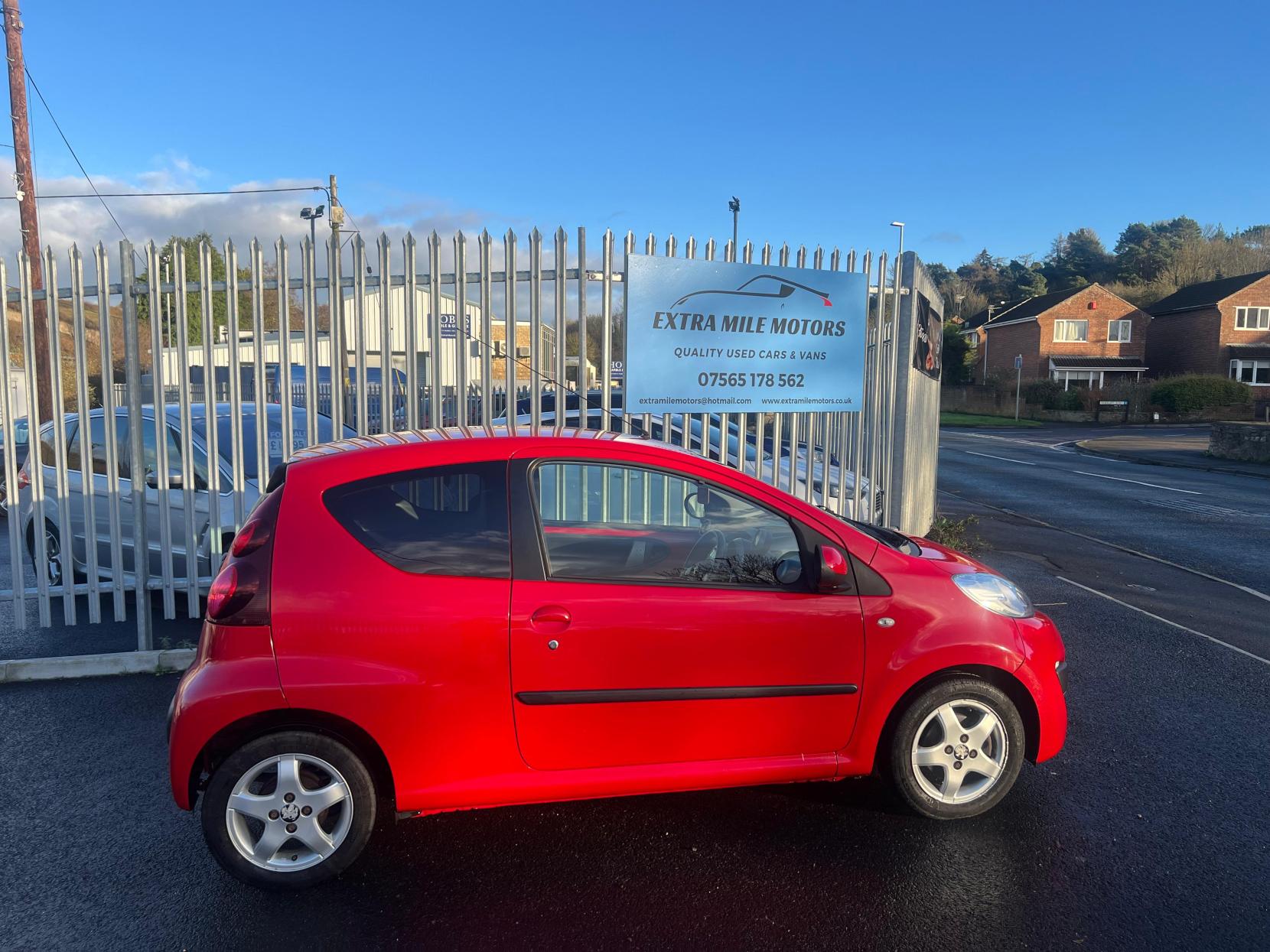 Peugeot 107 1.0 12V Allure Hatchback 3dr Petrol Manual Euro 5 (68 ps)