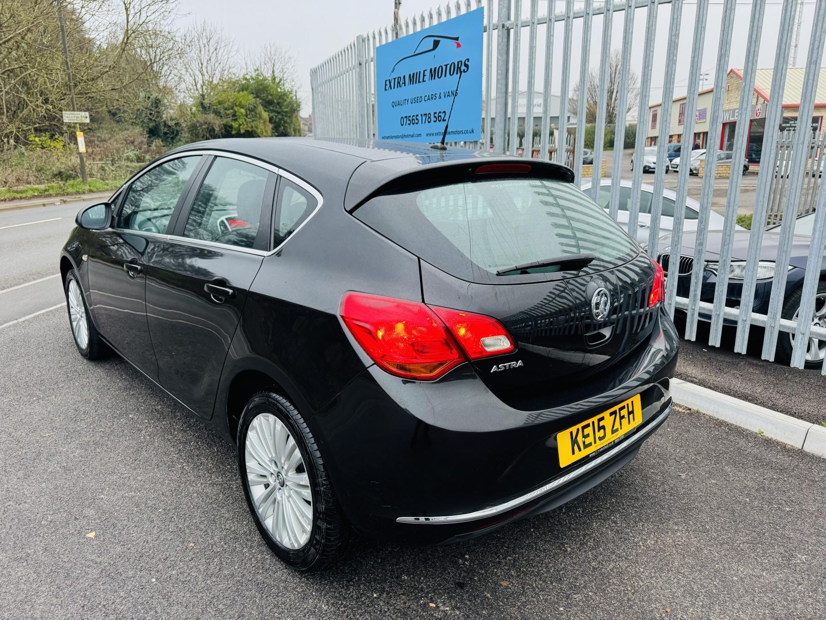 Vauxhall Astra 1.4i Excite Hatchback 5dr Petrol Manual Euro 6 (100 ps)