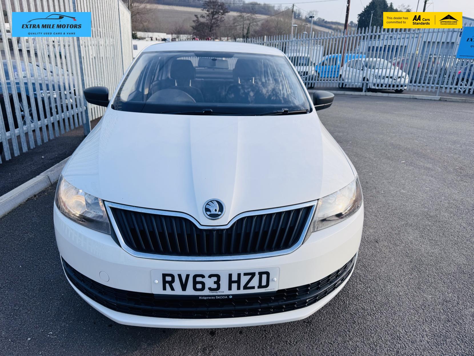 Skoda Rapid 1.2 TSI S Hatchback 5dr Petrol Manual Euro 5 (86 ps)