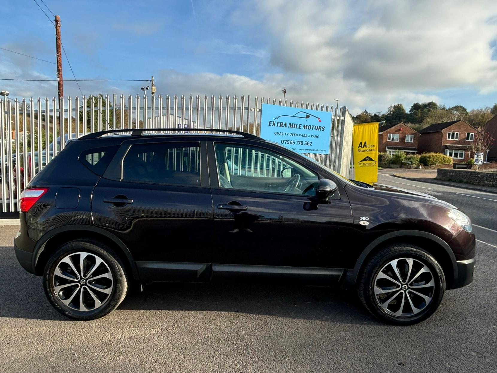 Nissan Qashqai 1.6 360 SUV 5dr Petrol Manual 2WD Euro 5 (117 ps)