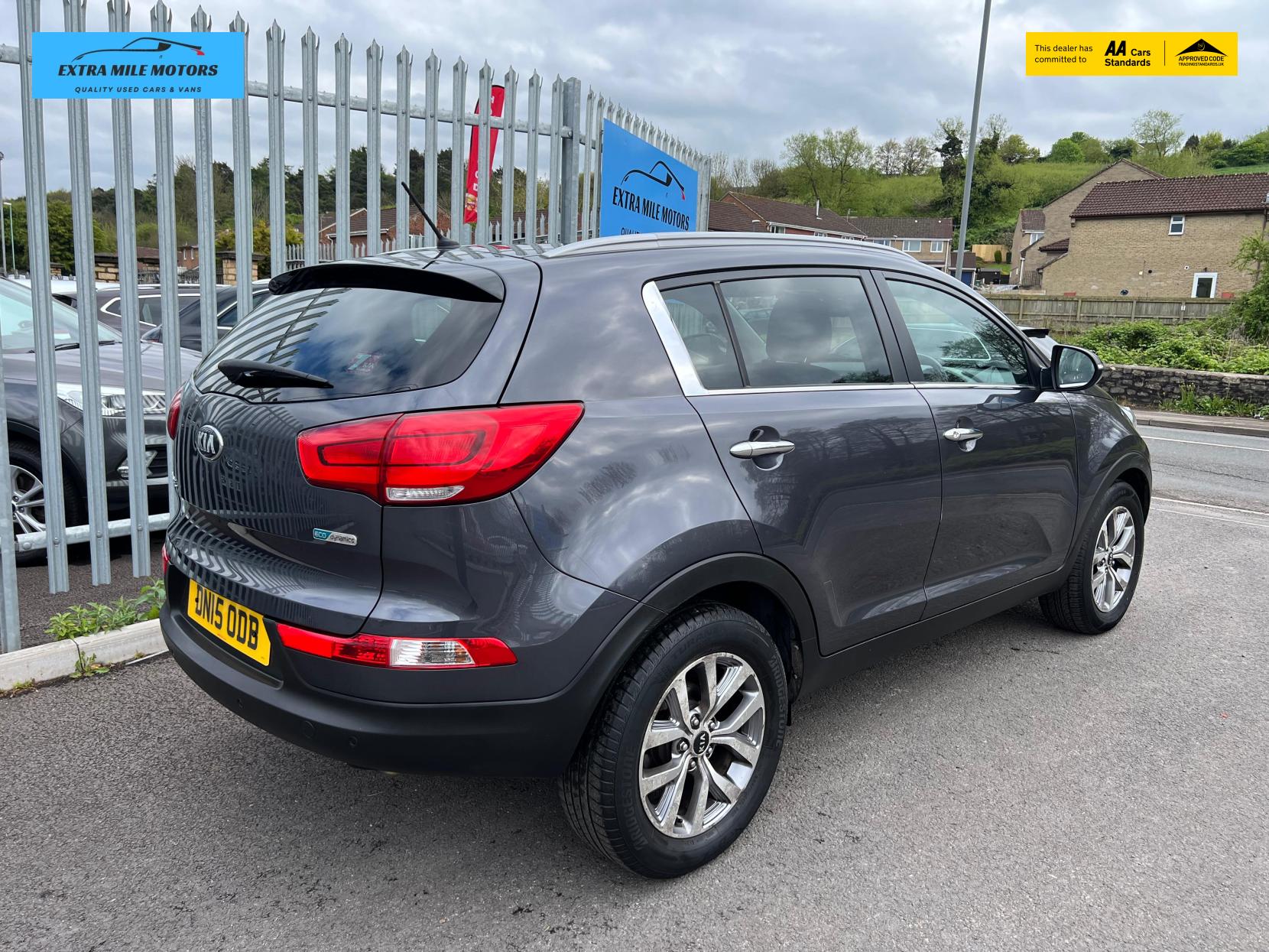 Kia Sportage 1.7 CRDi EcoDynamics 2 SUV 5dr Diesel Manual 2WD Euro 5 (s/s) (114 bhp)