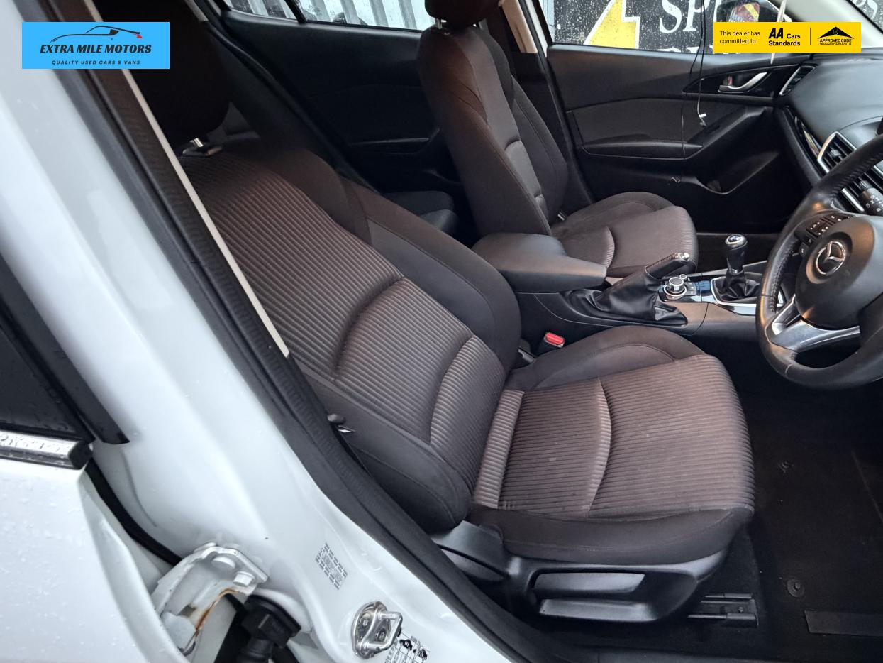 Mazda Mazda3 2.0 SKYACTIV-G SE Fastback 4dr Petrol Manual Euro 5 (s/s) (120 ps)