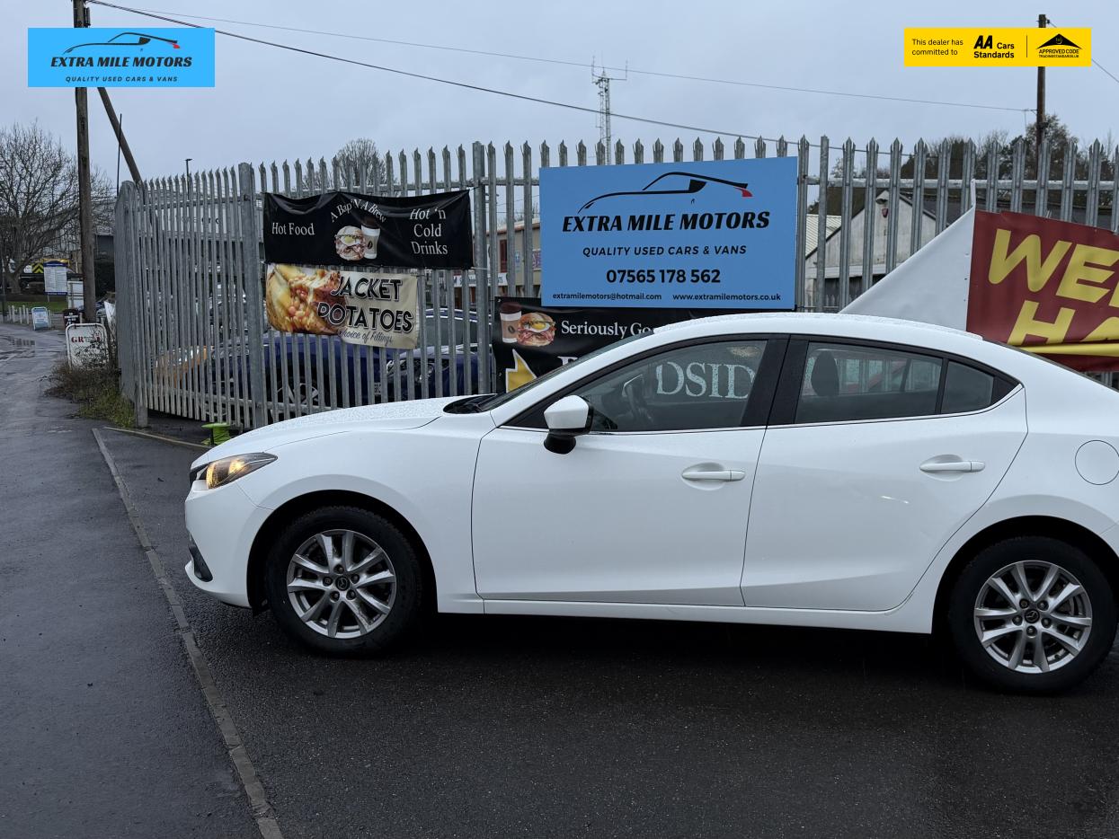 Mazda Mazda3 2.0 SKYACTIV-G SE Fastback 4dr Petrol Manual Euro 5 (s/s) (120 ps)