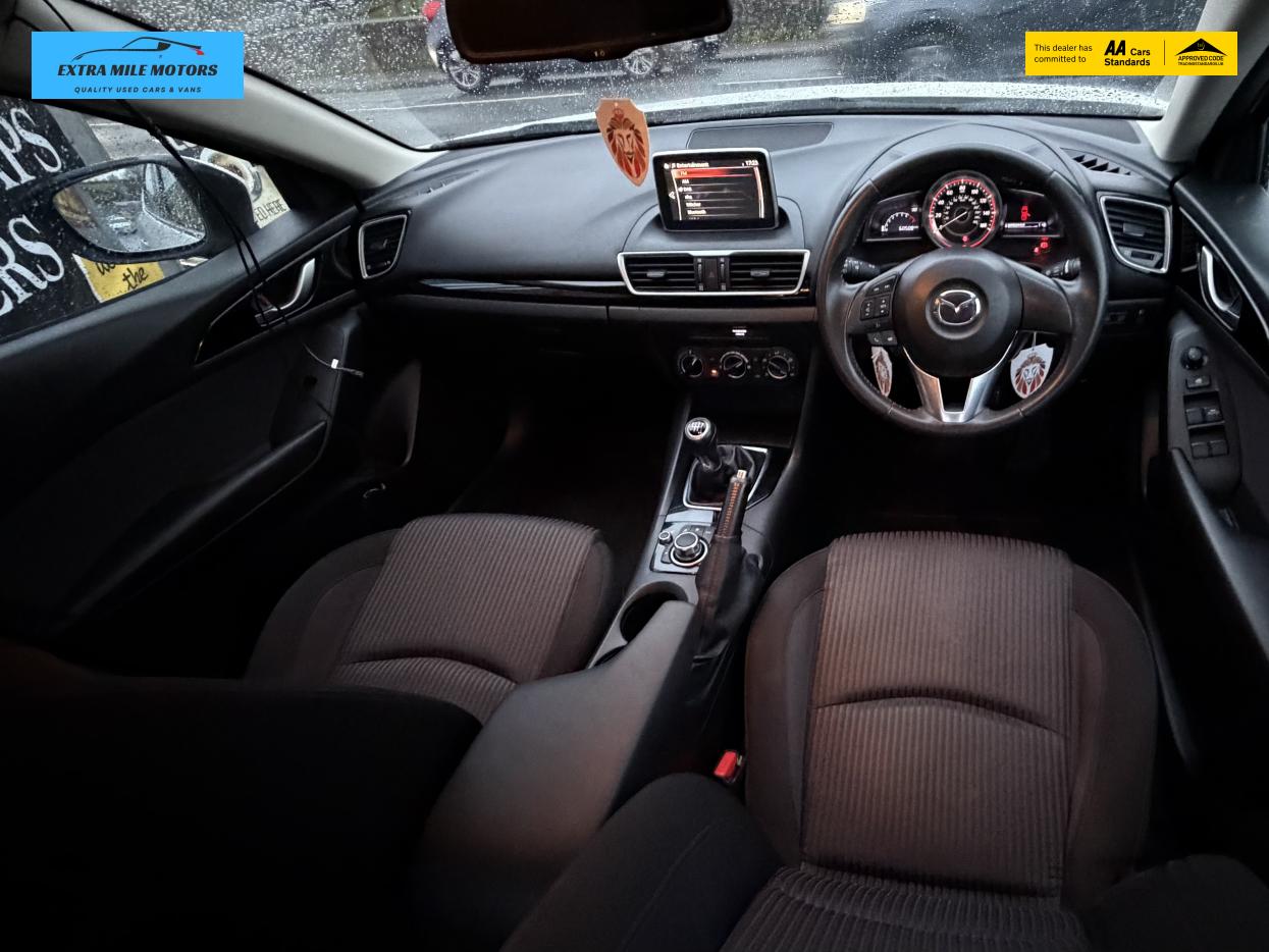 Mazda Mazda3 2.0 SKYACTIV-G SE Fastback 4dr Petrol Manual Euro 5 (s/s) (120 ps)