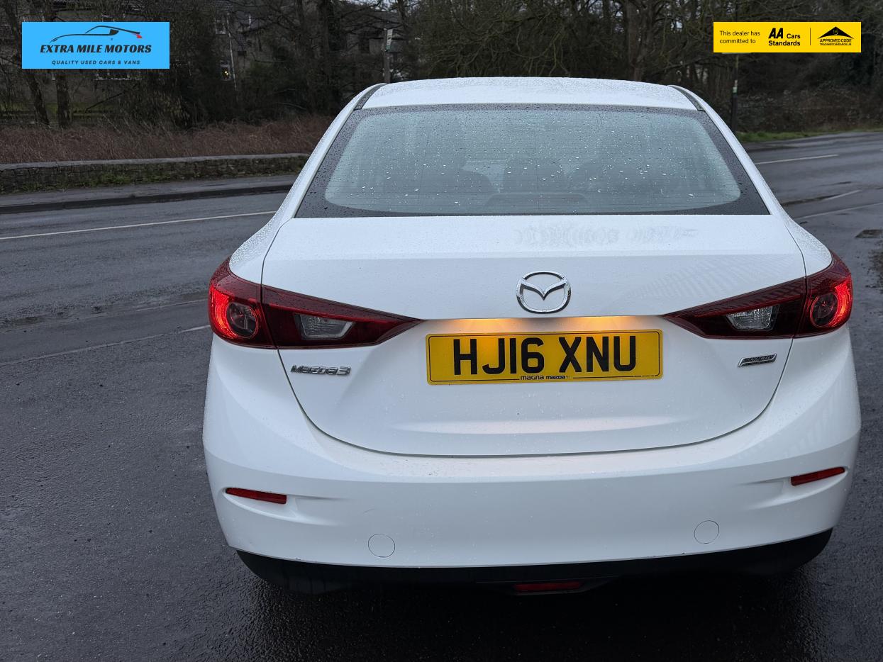 Mazda Mazda3 2.0 SKYACTIV-G SE Fastback 4dr Petrol Manual Euro 5 (s/s) (120 ps)