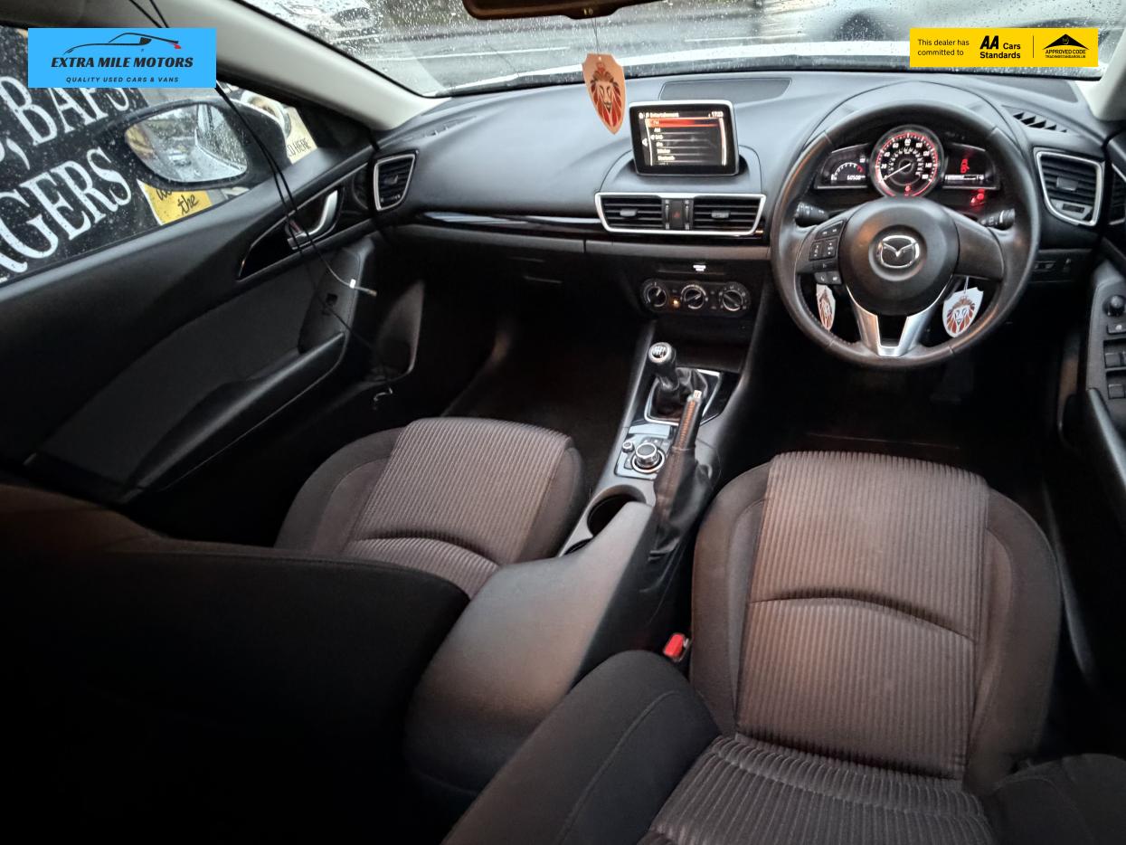 Mazda Mazda3 2.0 SKYACTIV-G SE Fastback 4dr Petrol Manual Euro 5 (s/s) (120 ps)