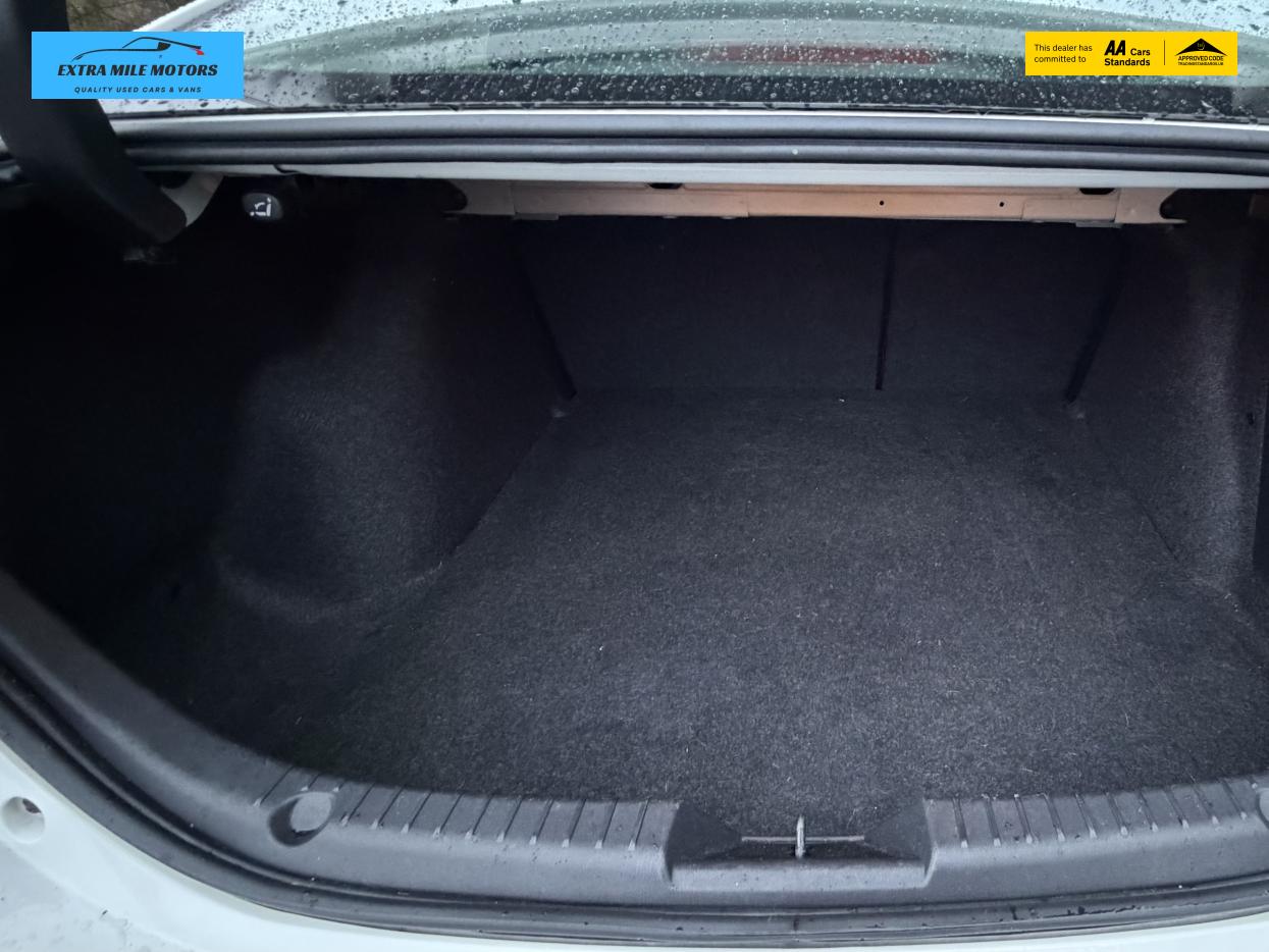 Mazda Mazda3 2.0 SKYACTIV-G SE Fastback 4dr Petrol Manual Euro 5 (s/s) (120 ps)