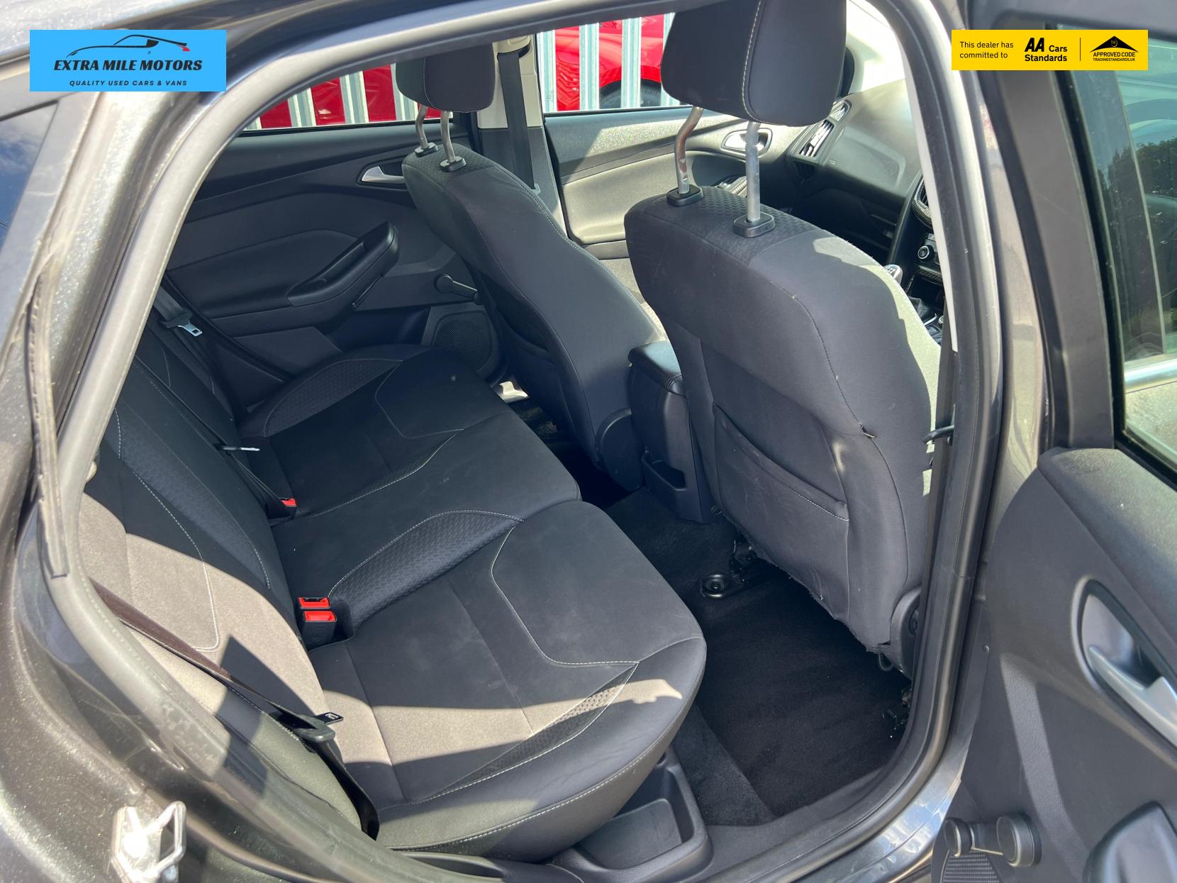 Ford Focus 1.0T EcoBoost Zetec Hatchback 5dr Petrol Manual Euro 6 (s/s) (125 ps)