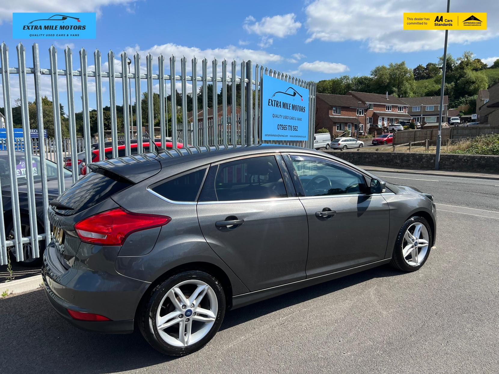 Ford Focus 1.0T EcoBoost Zetec Hatchback 5dr Petrol Manual Euro 6 (s/s) (125 ps)