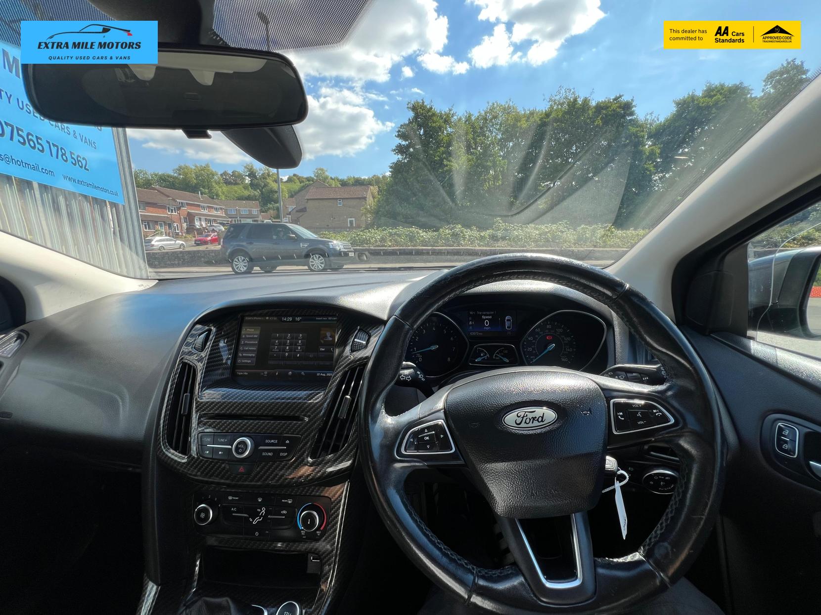 Ford Focus 1.0T EcoBoost Zetec Hatchback 5dr Petrol Manual Euro 6 (s/s) (125 ps)