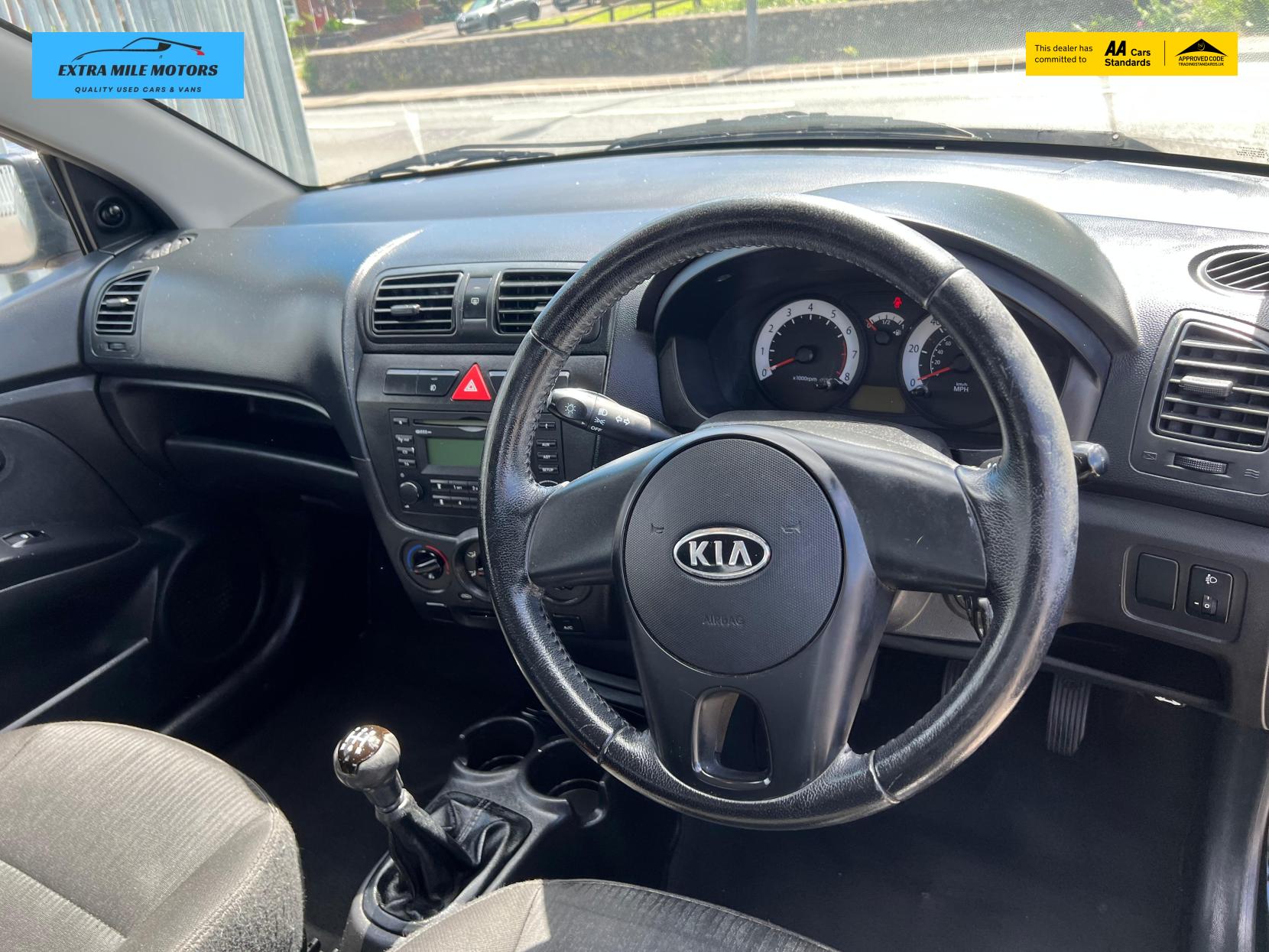 Kia Picanto 1.1 Graphite Hatchback 5dr Petrol Manual (114 g/km, 64 bhp)