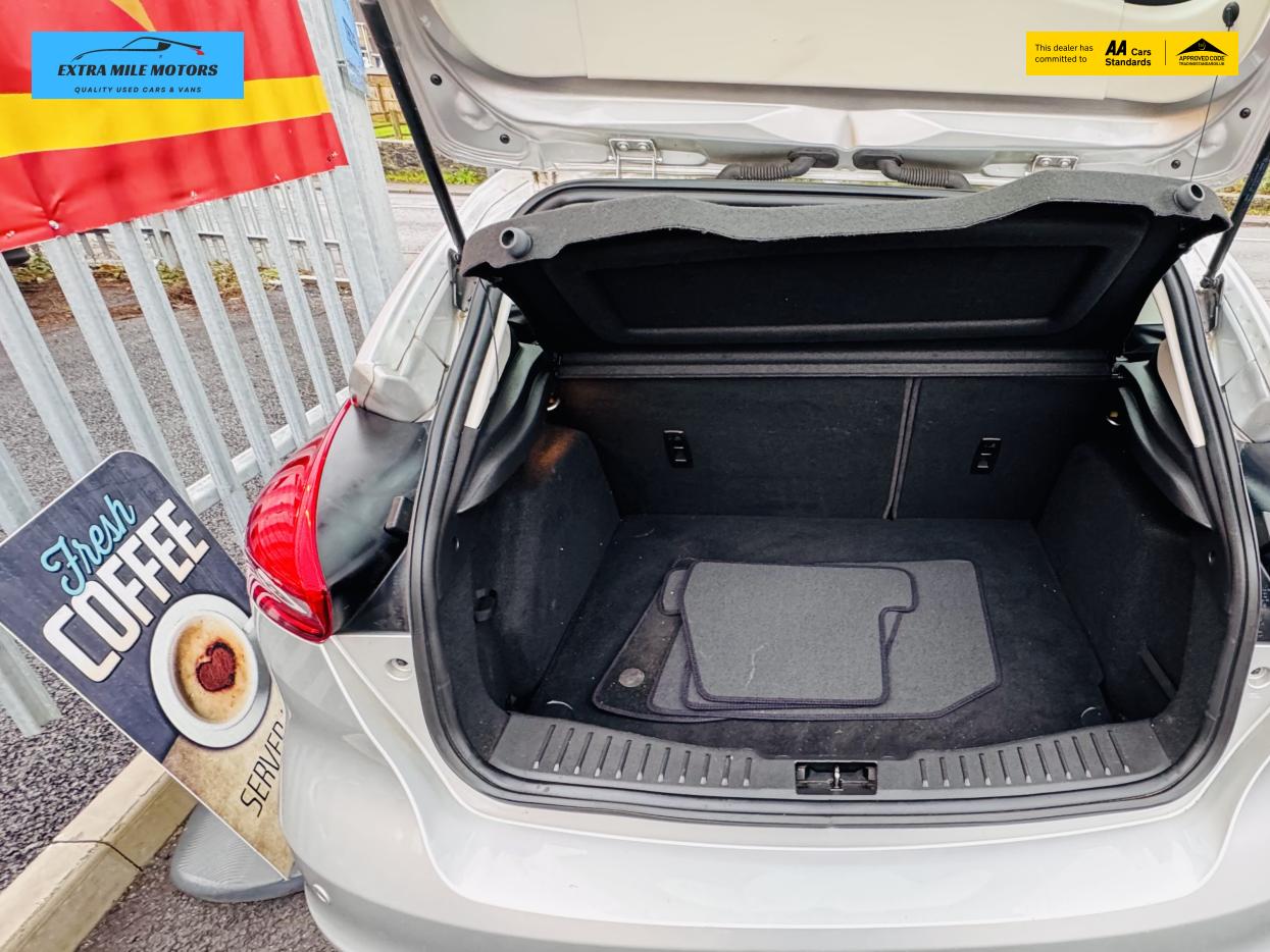 Ford Focus 1.5 TDCi ECOnetic Style Hatchback 5dr Diesel Manual Euro 6 (s/s) (105 ps)