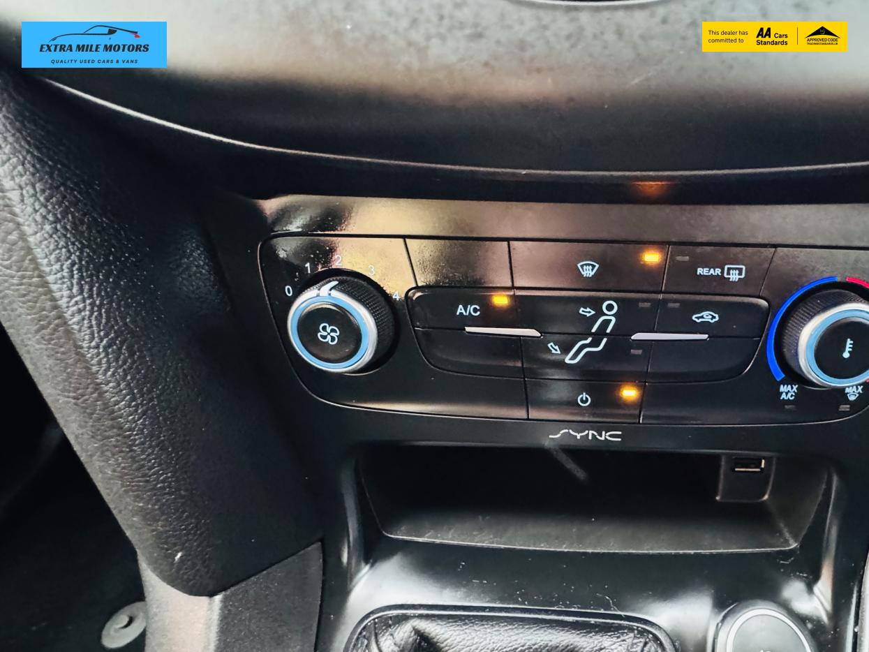 Ford Focus 1.5 TDCi ECOnetic Style Hatchback 5dr Diesel Manual Euro 6 (s/s) (105 ps)