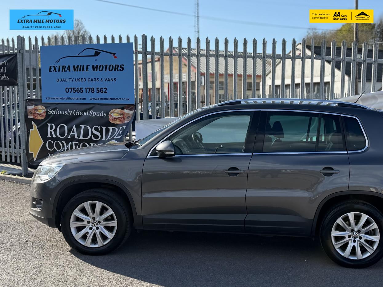 Volkswagen Tiguan 2.0 TDI Match SUV 5dr Diesel DSG 4WD Euro 5 (140 ps)