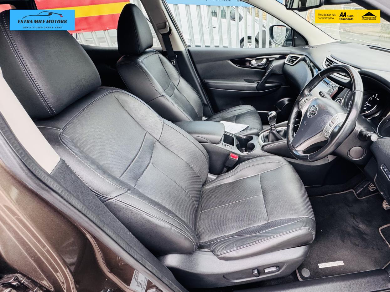 Nissan Qashqai 1.2 DIG-T Tekna SUV 5dr Petrol Manual 2WD Euro 6 (s/s) (115 ps)