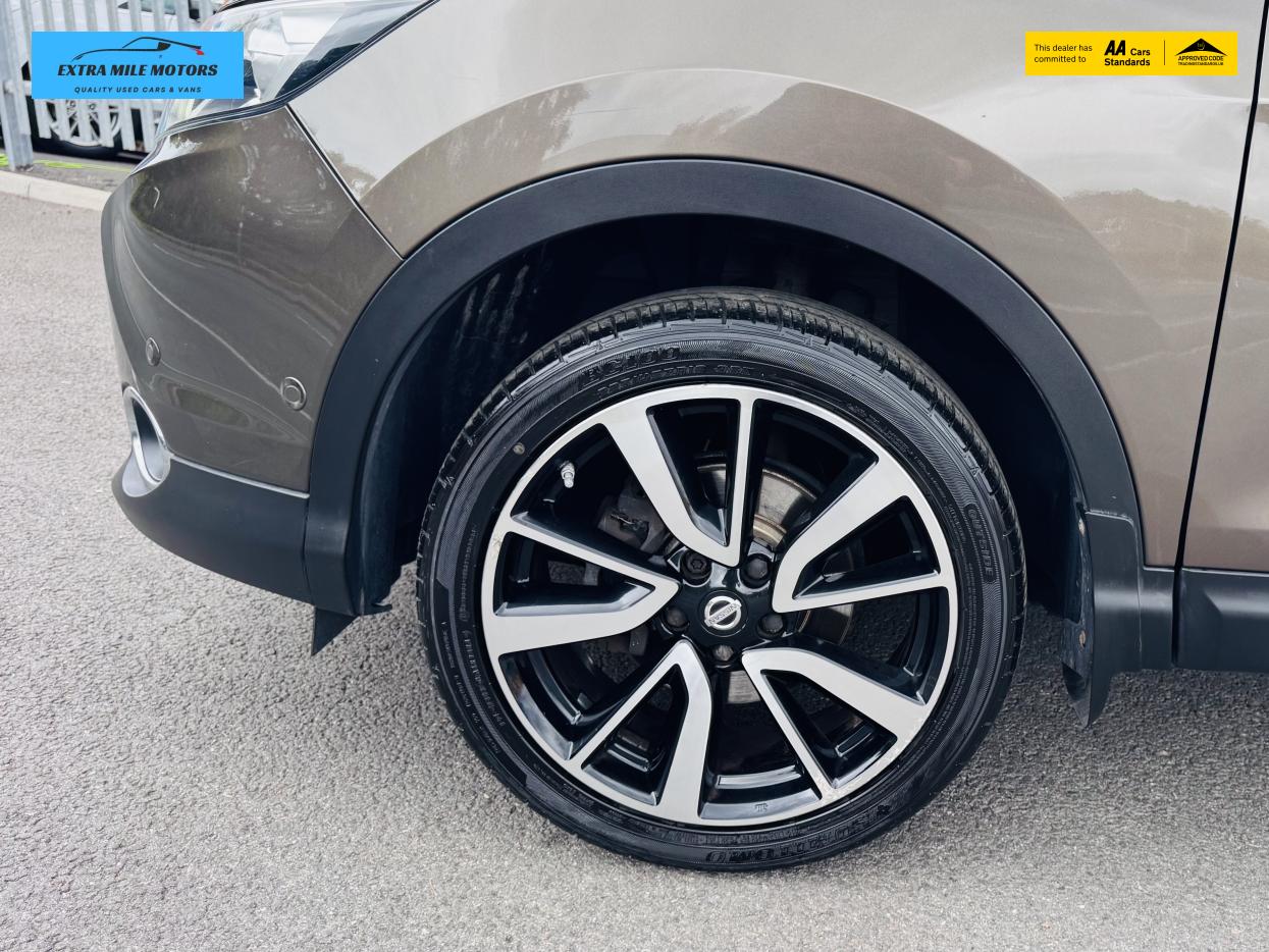 Nissan Qashqai 1.2 DIG-T Tekna SUV 5dr Petrol Manual 2WD Euro 6 (s/s) (115 ps)