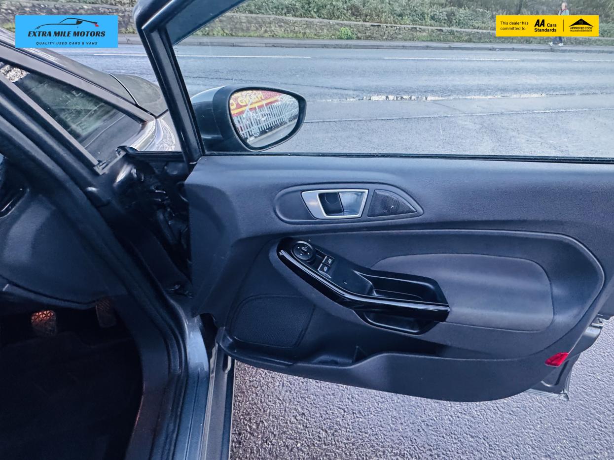 Ford Fiesta 1.0T EcoBoost Zetec Hatchback 5dr Petrol Manual Euro 6 (s/s) (100 ps)