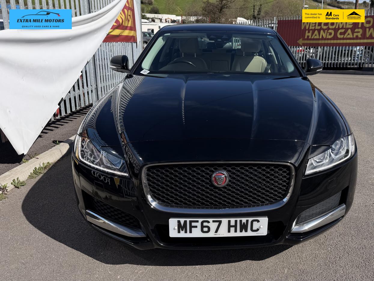 Jaguar XF 2.0d Prestige Saloon 4dr Diesel Manual Euro 6 (s/s) (163 ps)