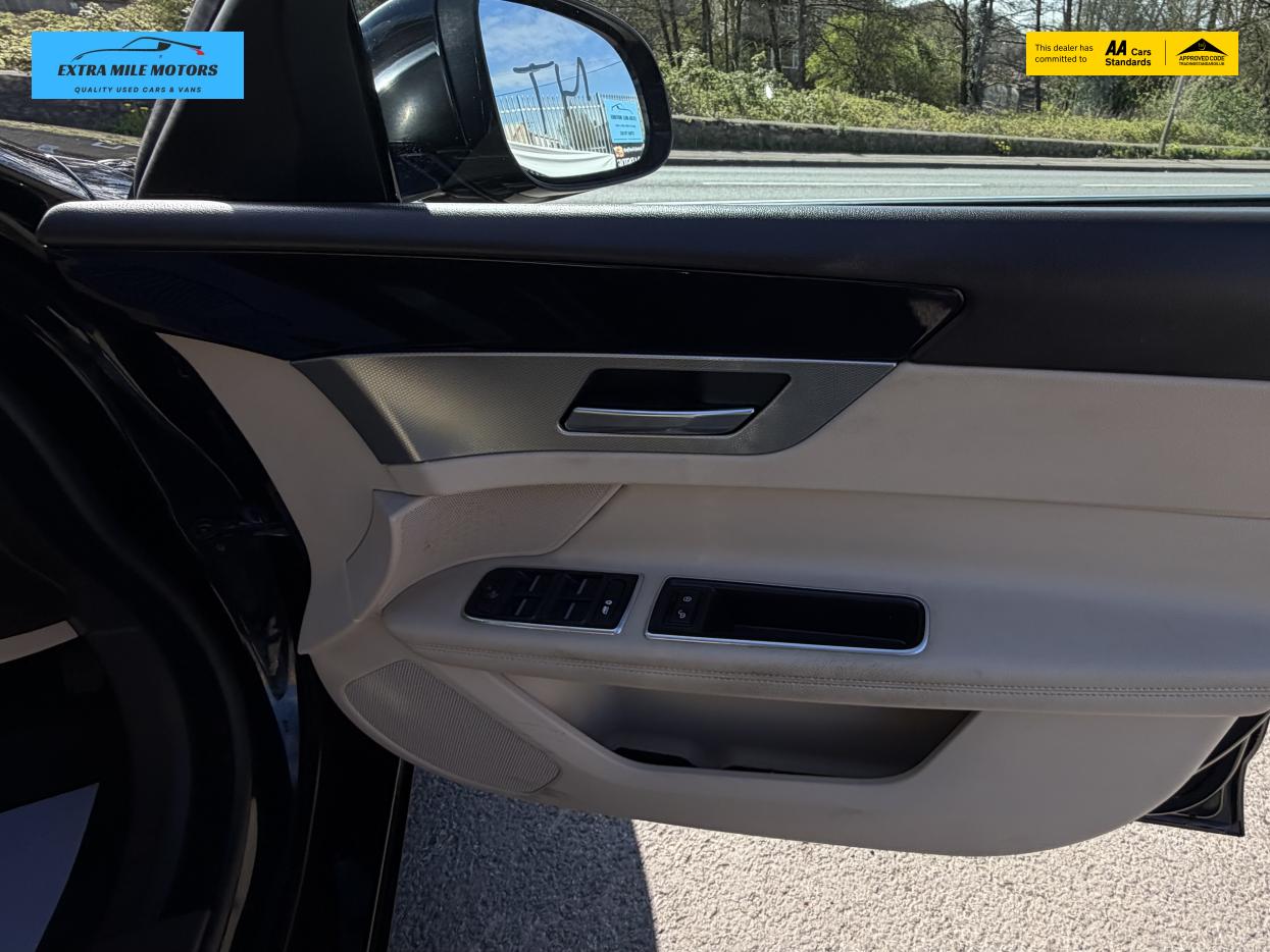 Jaguar XF 2.0d Prestige Saloon 4dr Diesel Manual Euro 6 (s/s) (163 ps)