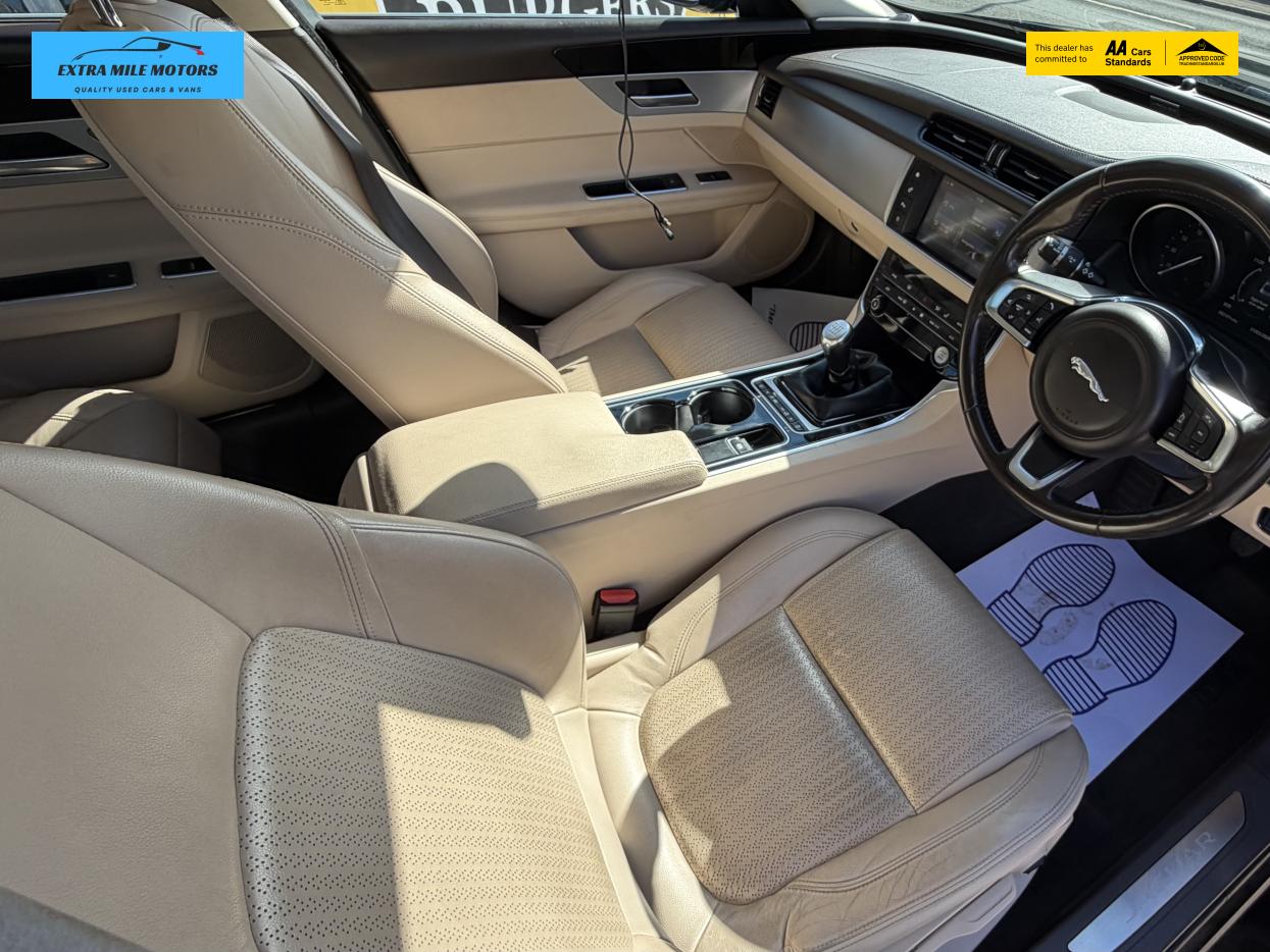 Jaguar XF 2.0d Prestige Saloon 4dr Diesel Manual Euro 6 (s/s) (163 ps)