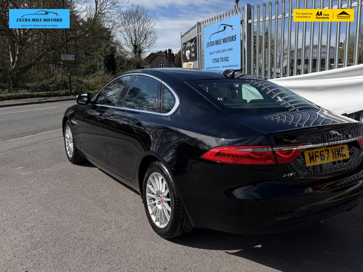 Jaguar XF 2.0d Prestige Saloon 4dr Diesel Manual Euro 6 (s/s) (163 ps)