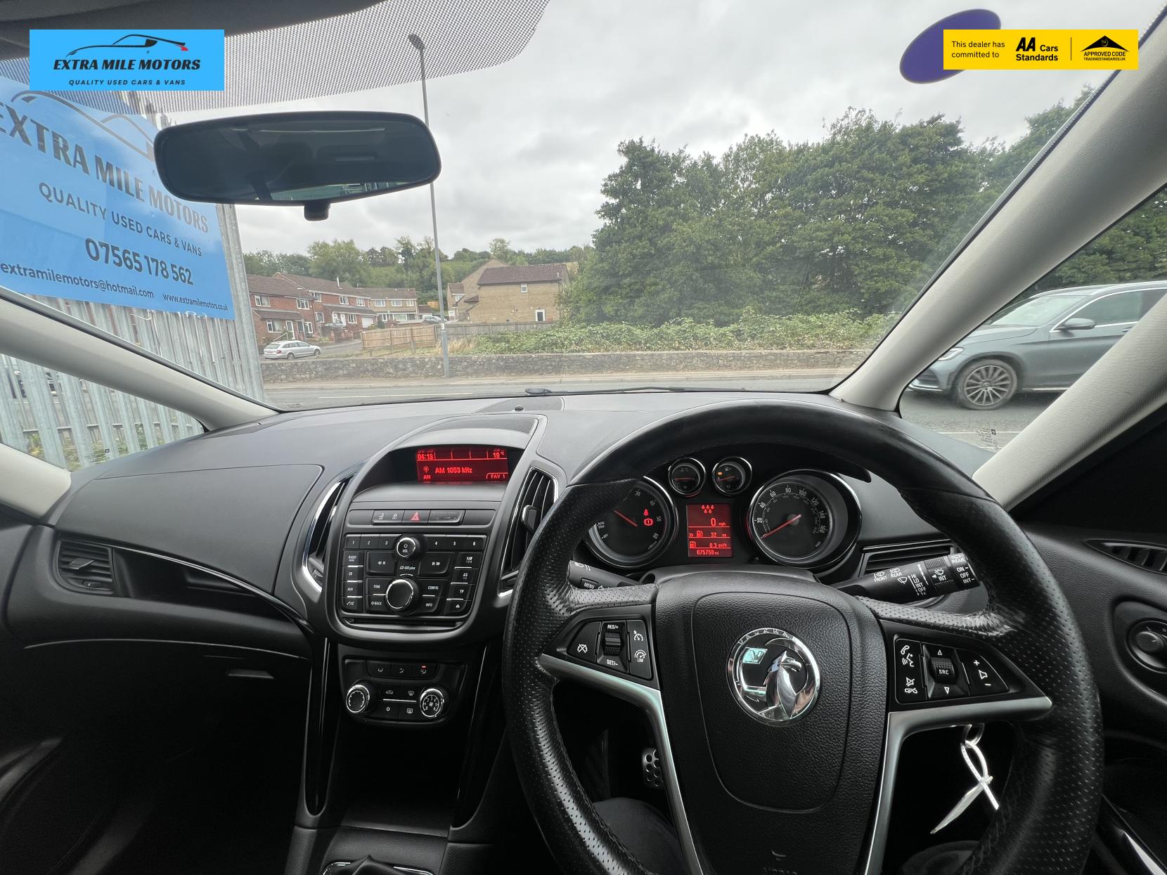 Vauxhall Zafira Tourer 2.0 CDTi SRi MPV 5dr Diesel Manual Euro 6 (s/s) (170 ps)