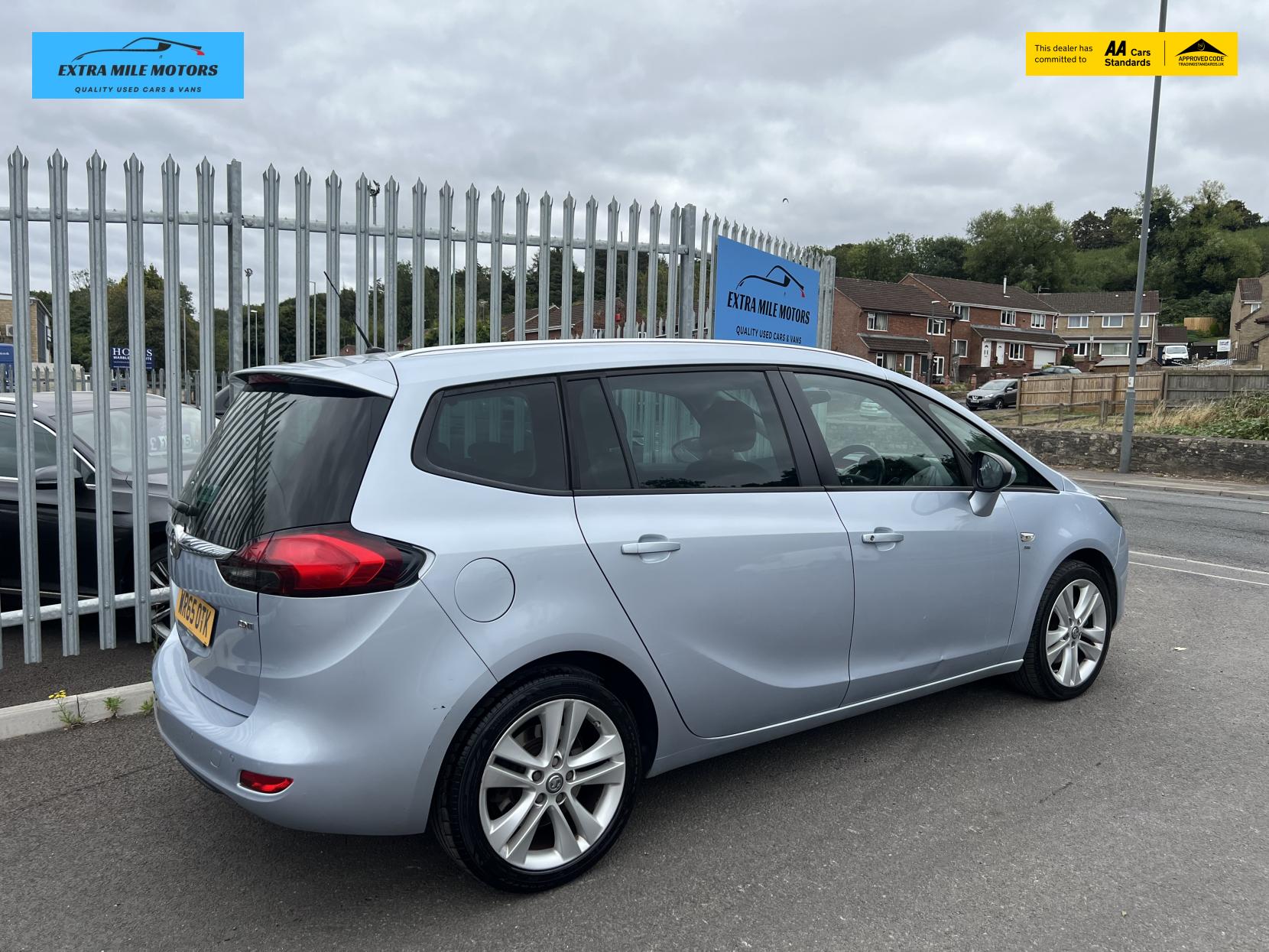 Vauxhall Zafira Tourer 2.0 CDTi SRi MPV 5dr Diesel Manual Euro 6 (s/s) (170 ps)