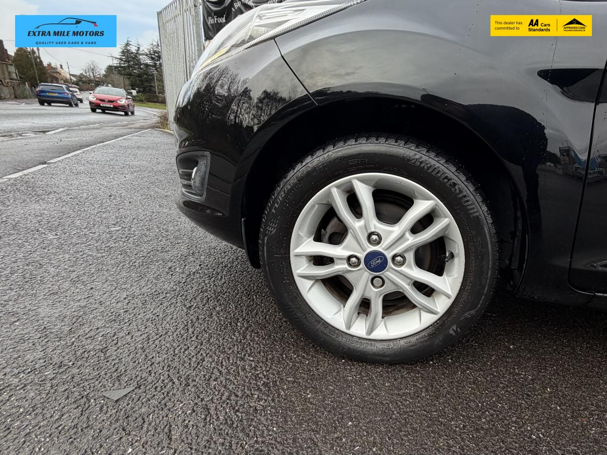Ford Fiesta 1.0T EcoBoost Zetec Hatchback 5dr Petrol Manual Euro 6 (s/s) (100 ps)