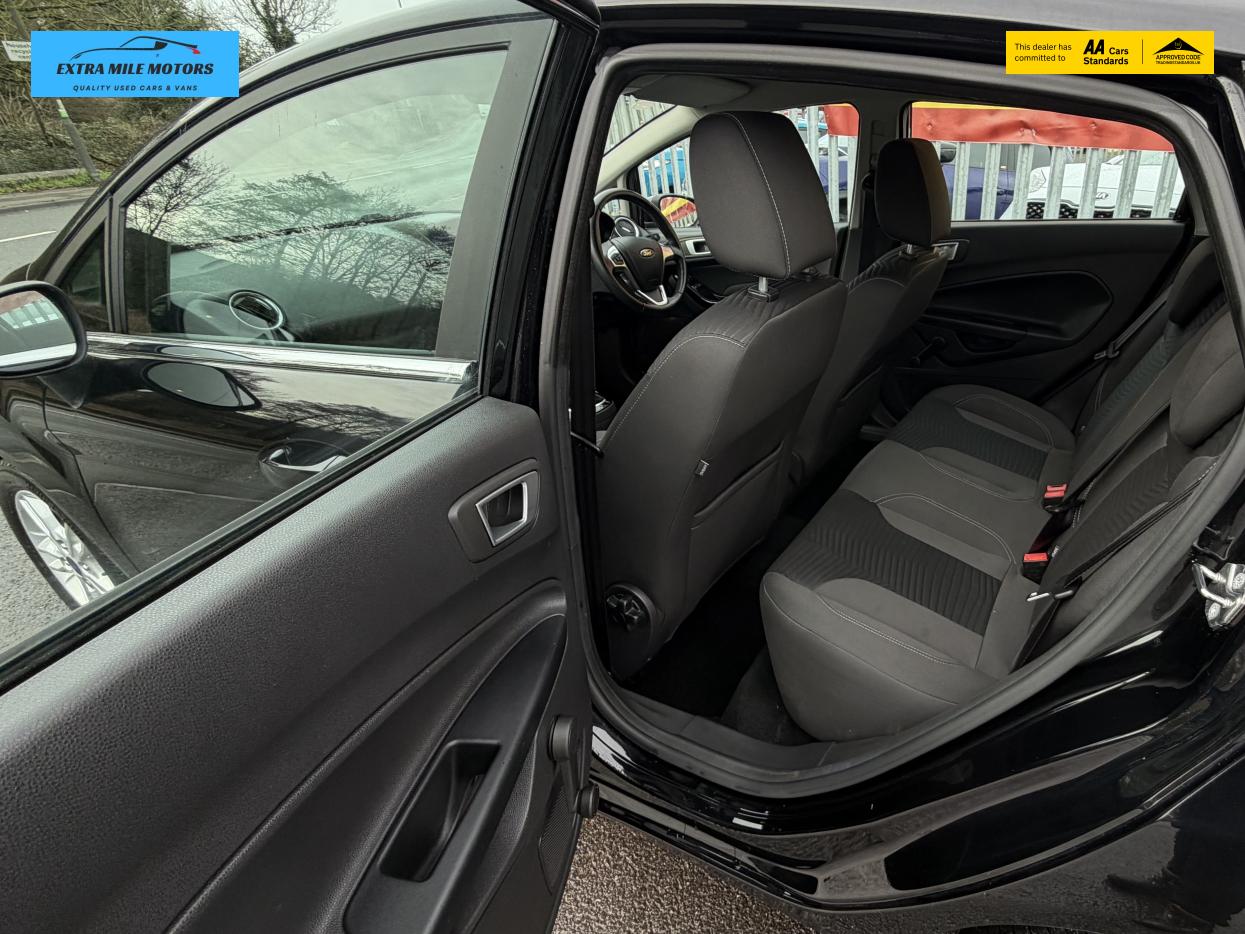 Ford Fiesta 1.0T EcoBoost Zetec Hatchback 5dr Petrol Manual Euro 6 (s/s) (100 ps)