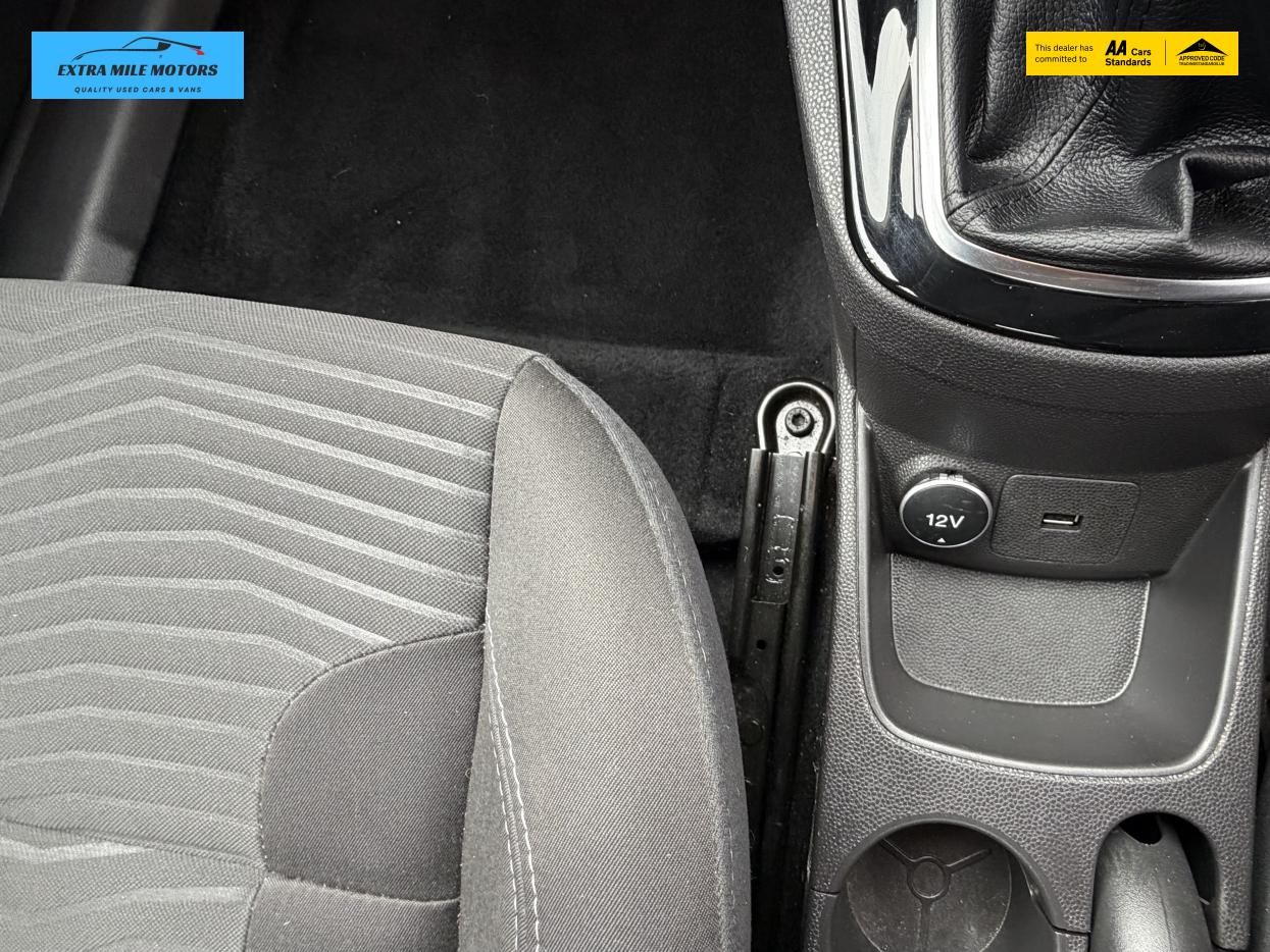 Ford Fiesta 1.0T EcoBoost Zetec Hatchback 5dr Petrol Manual Euro 6 (s/s) (100 ps)