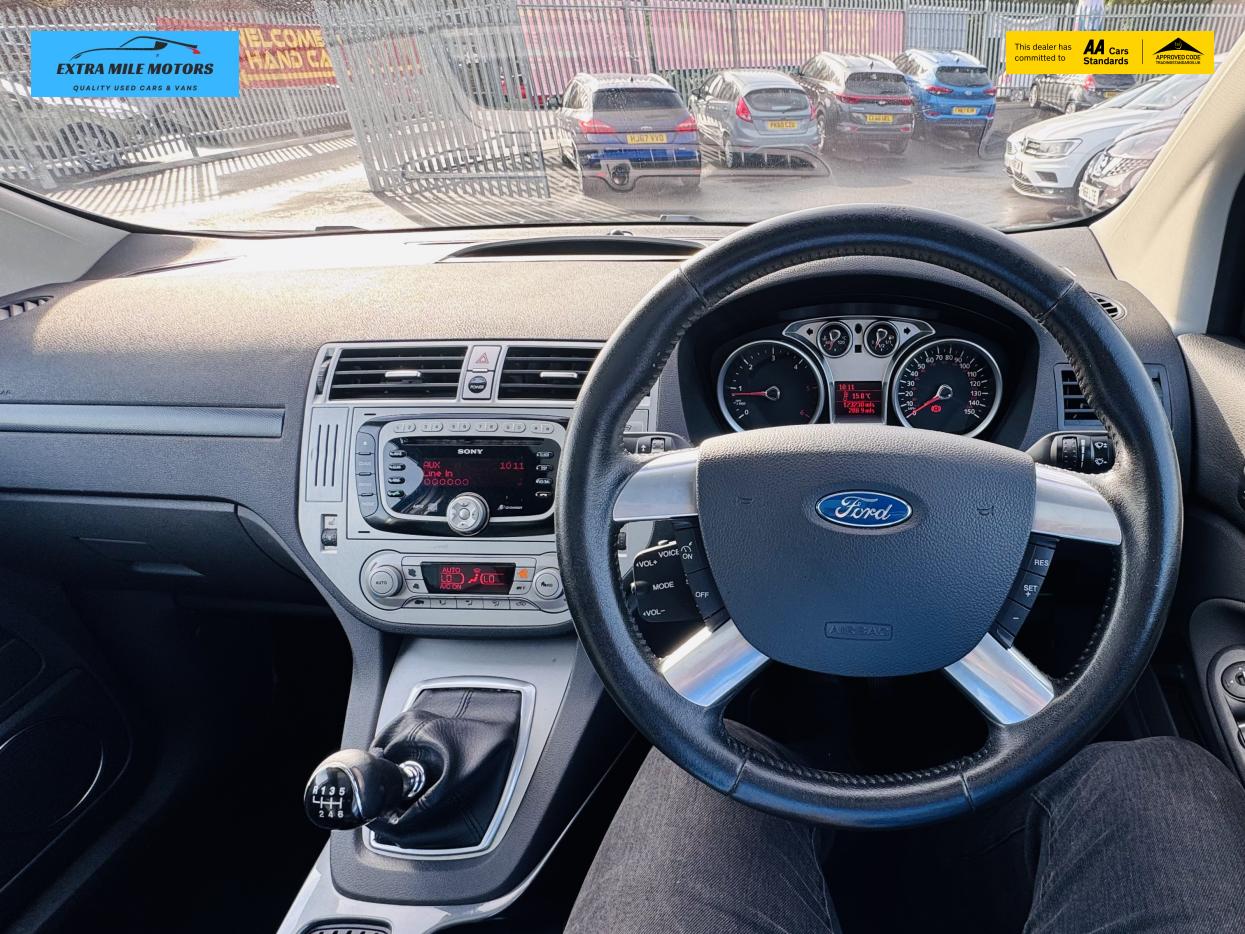 Ford Kuga 2.0 TDCi Titanium SUV 5dr Diesel Manual AWD Euro 4 (136 ps)