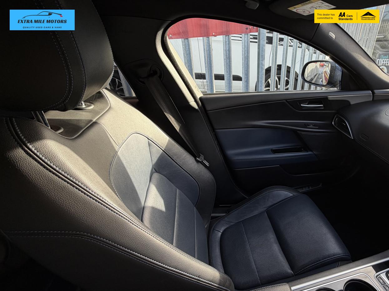 Jaguar XE 2.0d R-Sport Saloon 4dr Diesel Auto Euro 6 (s/s) (180 ps)