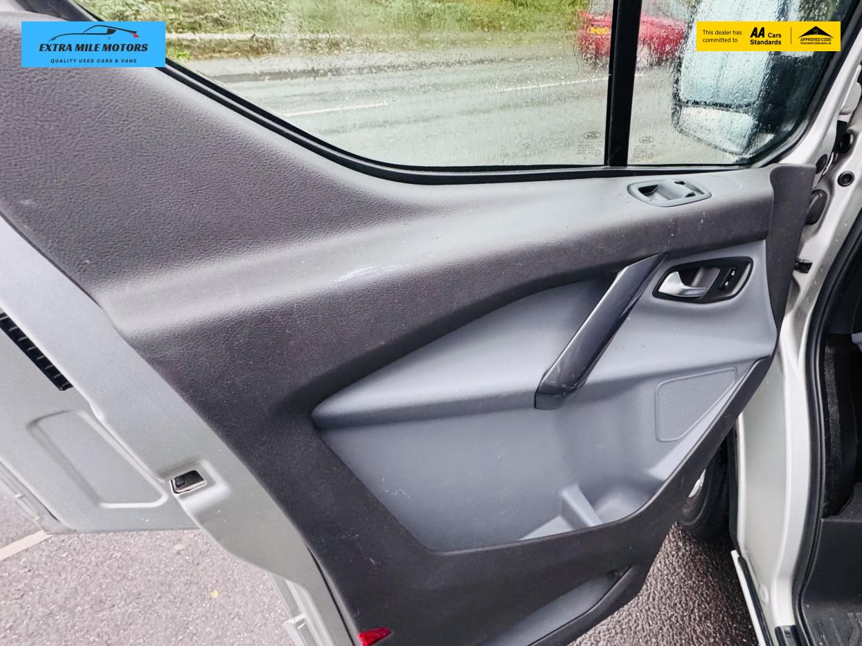 Ford Transit Custom 2.0 TDCi 290 Limited Panel Van 5dr Diesel Manual L1 H1 (163 g/km, 128 bhp)