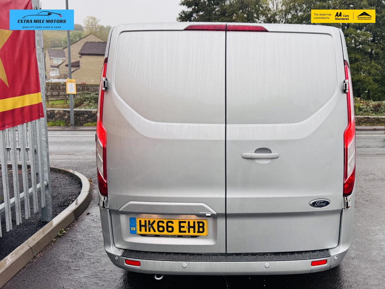 Ford Transit Custom 2.0 TDCi 290 Limited Panel Van 5dr Diesel Manual L1 H1 (163 g/km, 128 bhp)