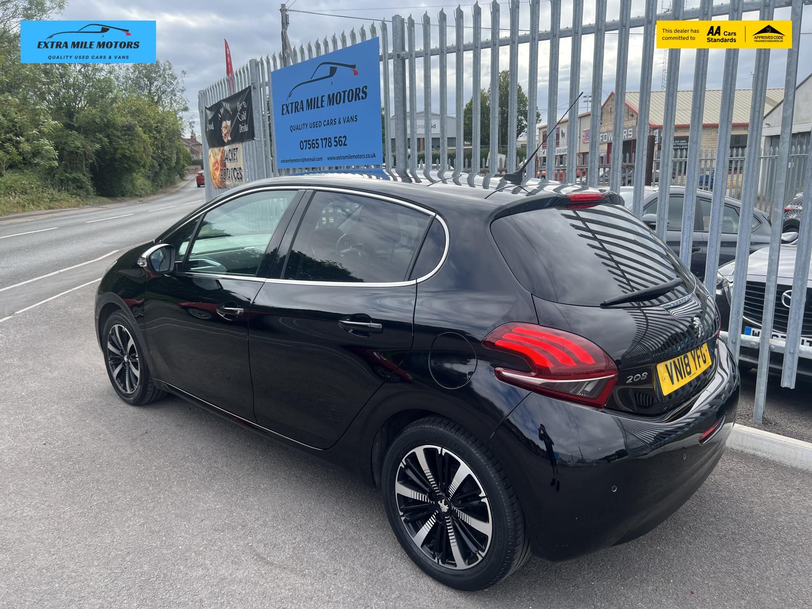 Peugeot 208 1.2 PureTech Allure Premium Hatchback 5dr Petrol Manual Euro 6 (s/s) (82 ps)
