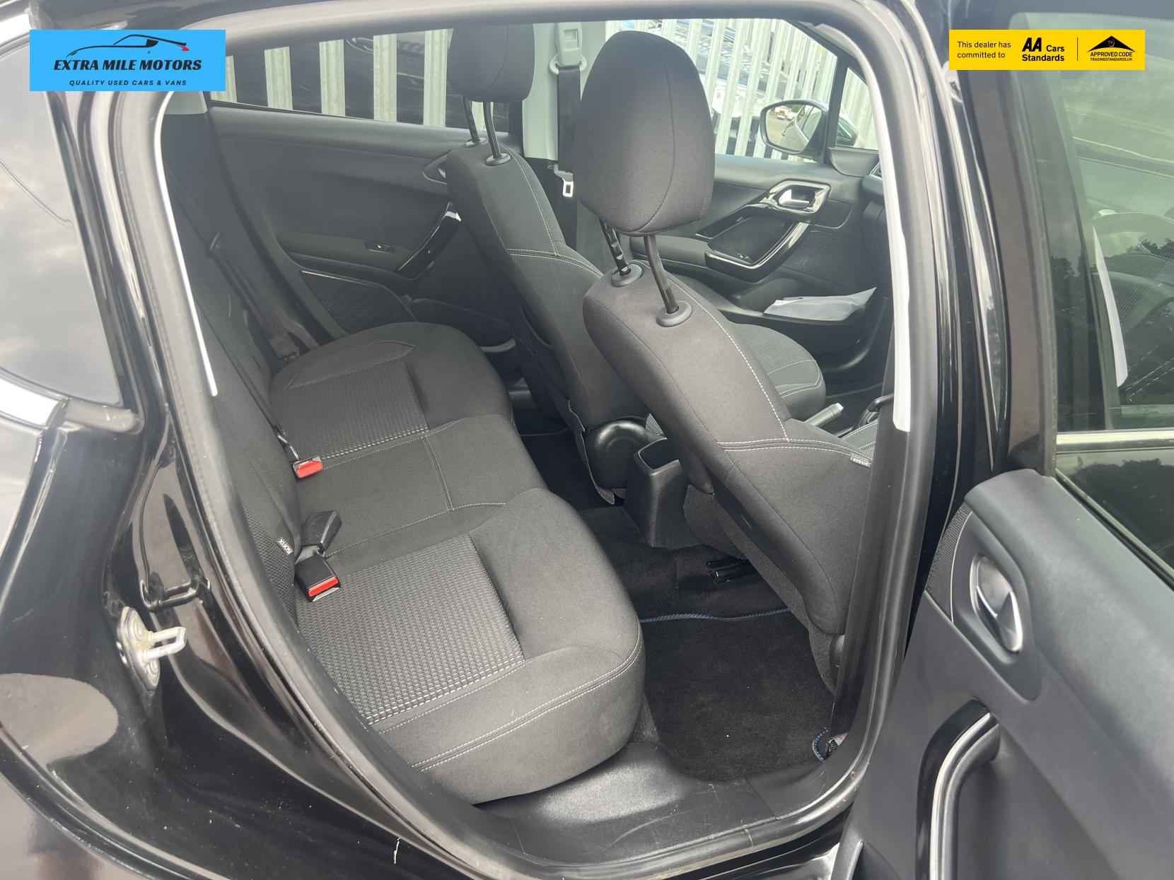 Peugeot 208 1.2 PureTech Allure Premium Hatchback 5dr Petrol Manual Euro 6 (s/s) (82 ps)