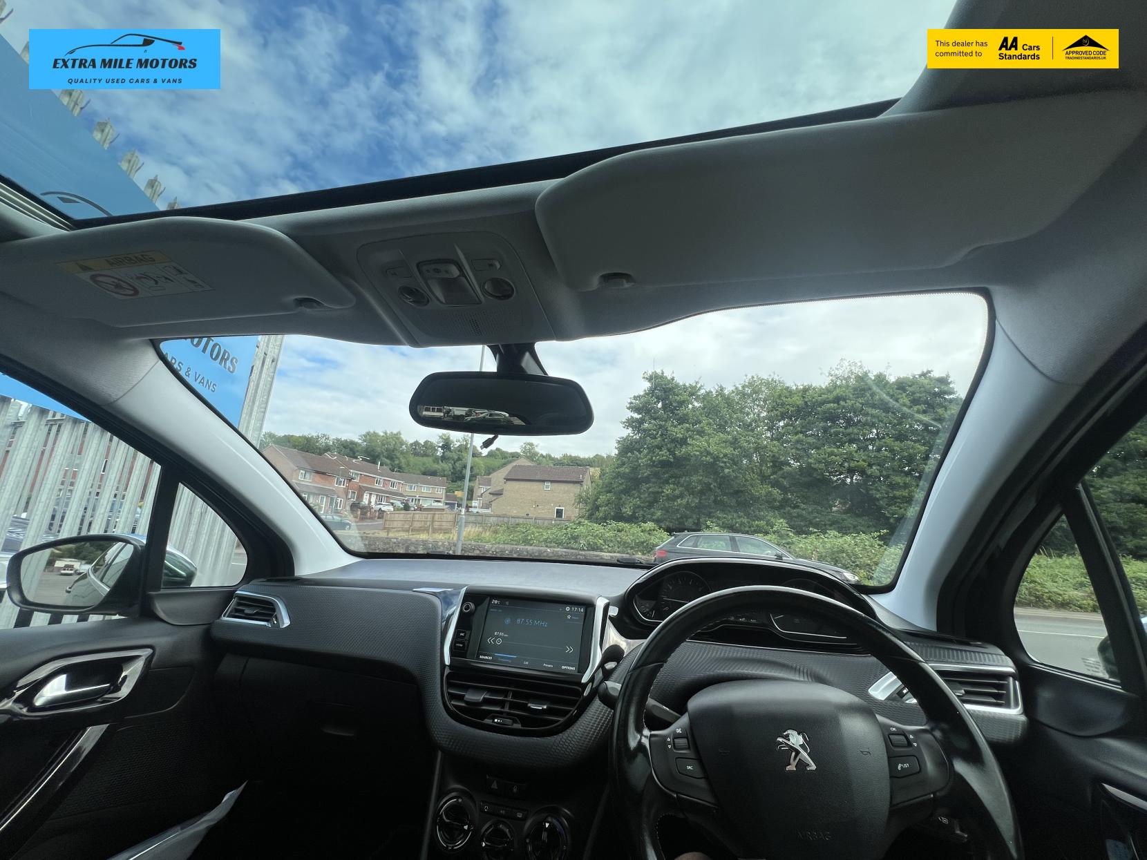 Peugeot 208 1.2 PureTech Allure Premium Hatchback 5dr Petrol Manual Euro 6 (s/s) (82 ps)