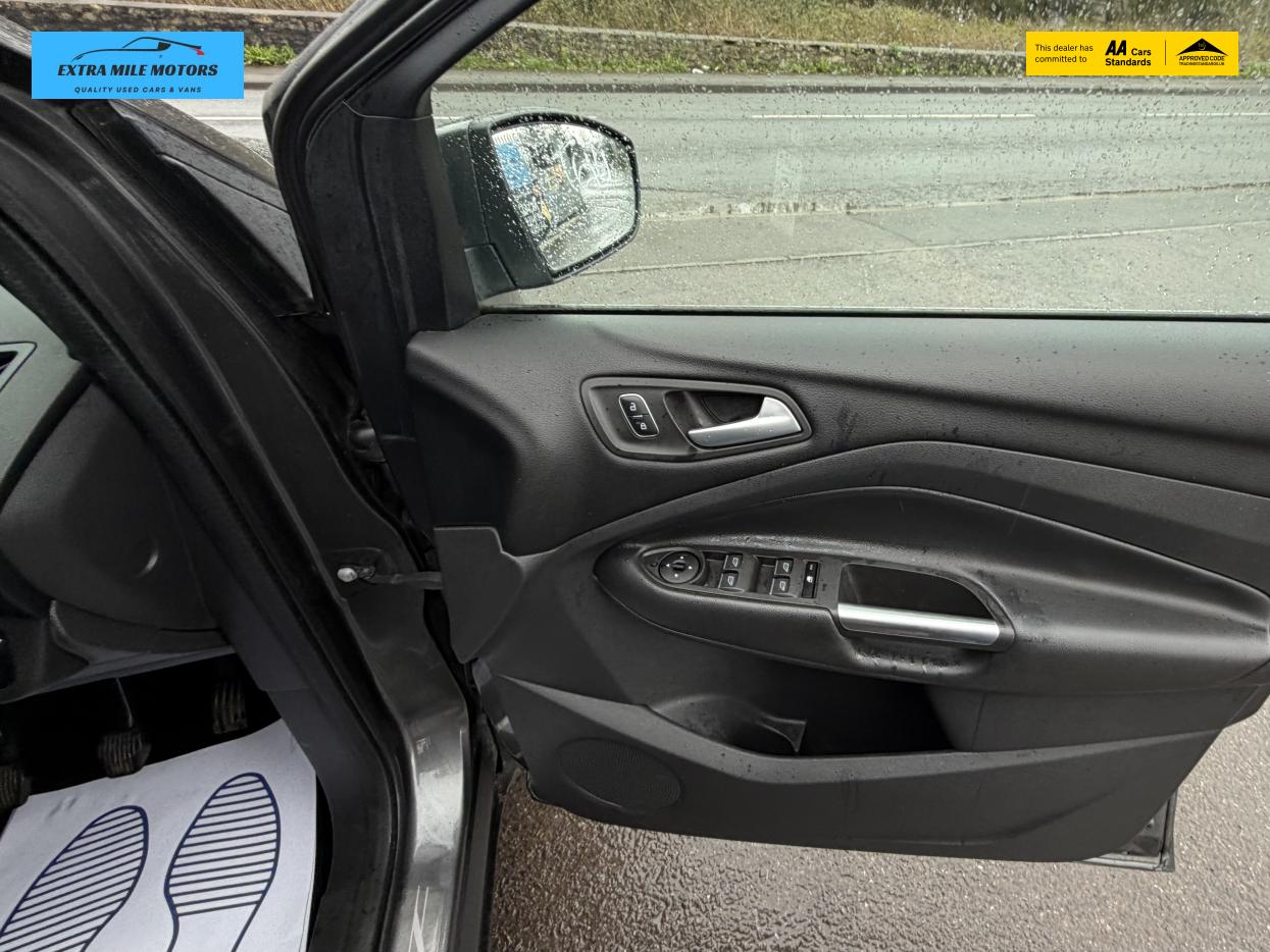 Ford Kuga 1.5 TDCi Titanium SUV 5dr Diesel Manual Euro 6 (s/s) (120 ps)