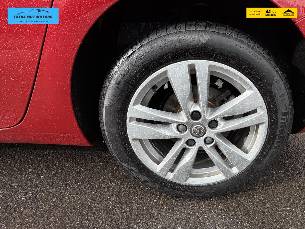Vauxhall Astra 1.2 Turbo Business Edition Nav Sports Tourer 5dr Petrol Manual Euro 6 (s/s) (130 ps)